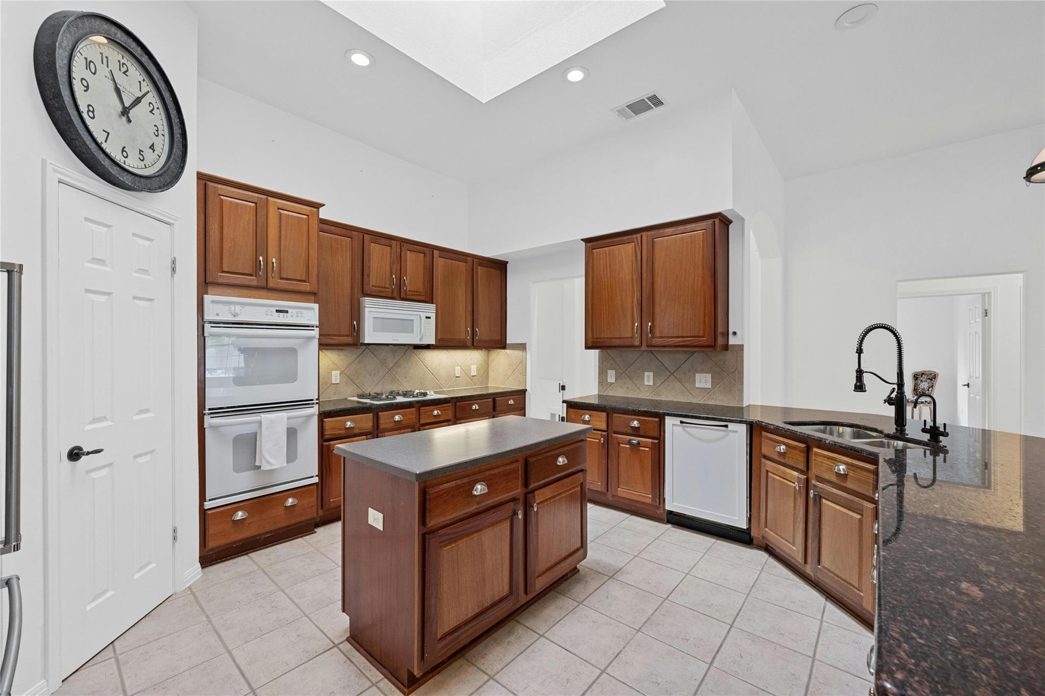 8012 Manitou Springs Ct, Austin, TX 78717