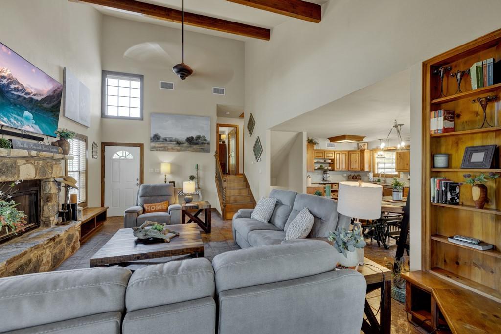 2198 Lakeshore Dr, Canyon Lake, TX 78133