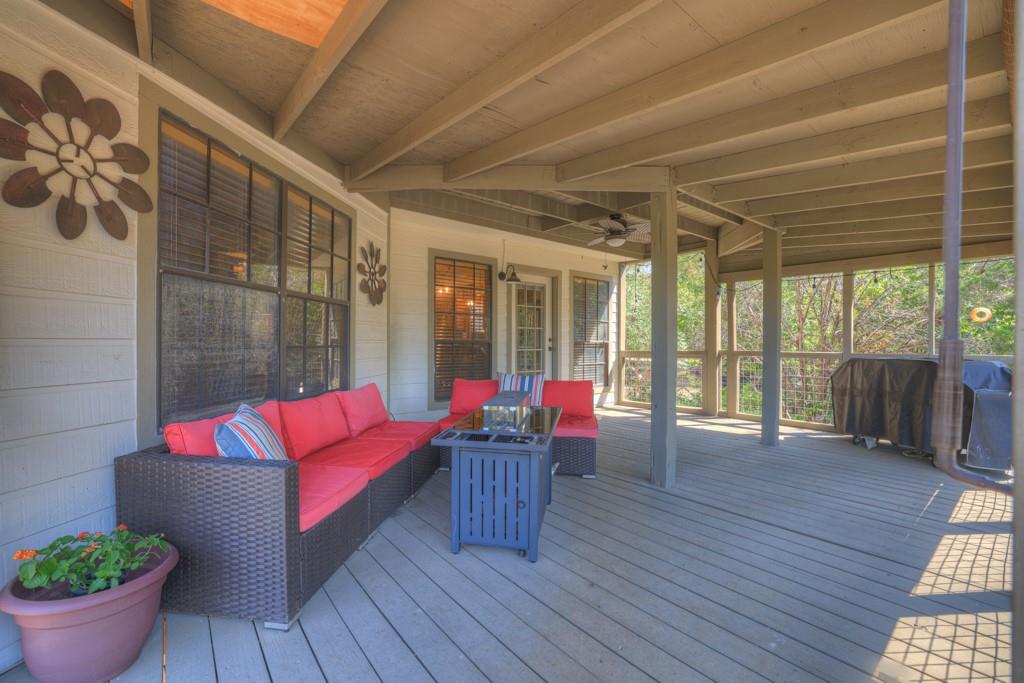 2198 Lakeshore Dr, Canyon Lake, TX 78133