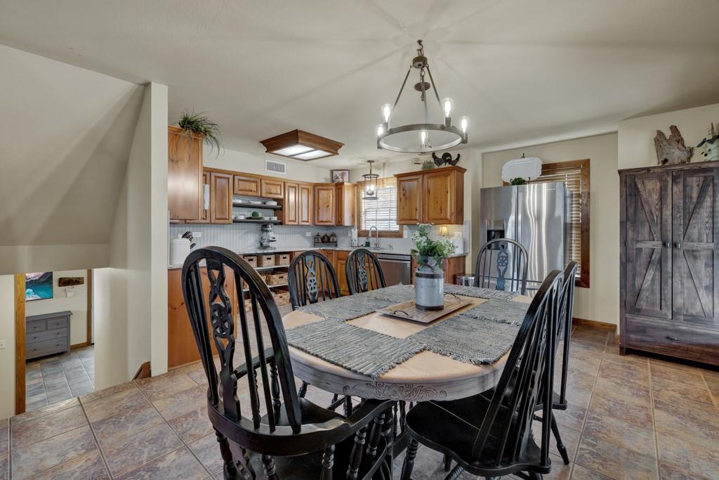 2198 Lakeshore Dr, Canyon Lake, TX 78133