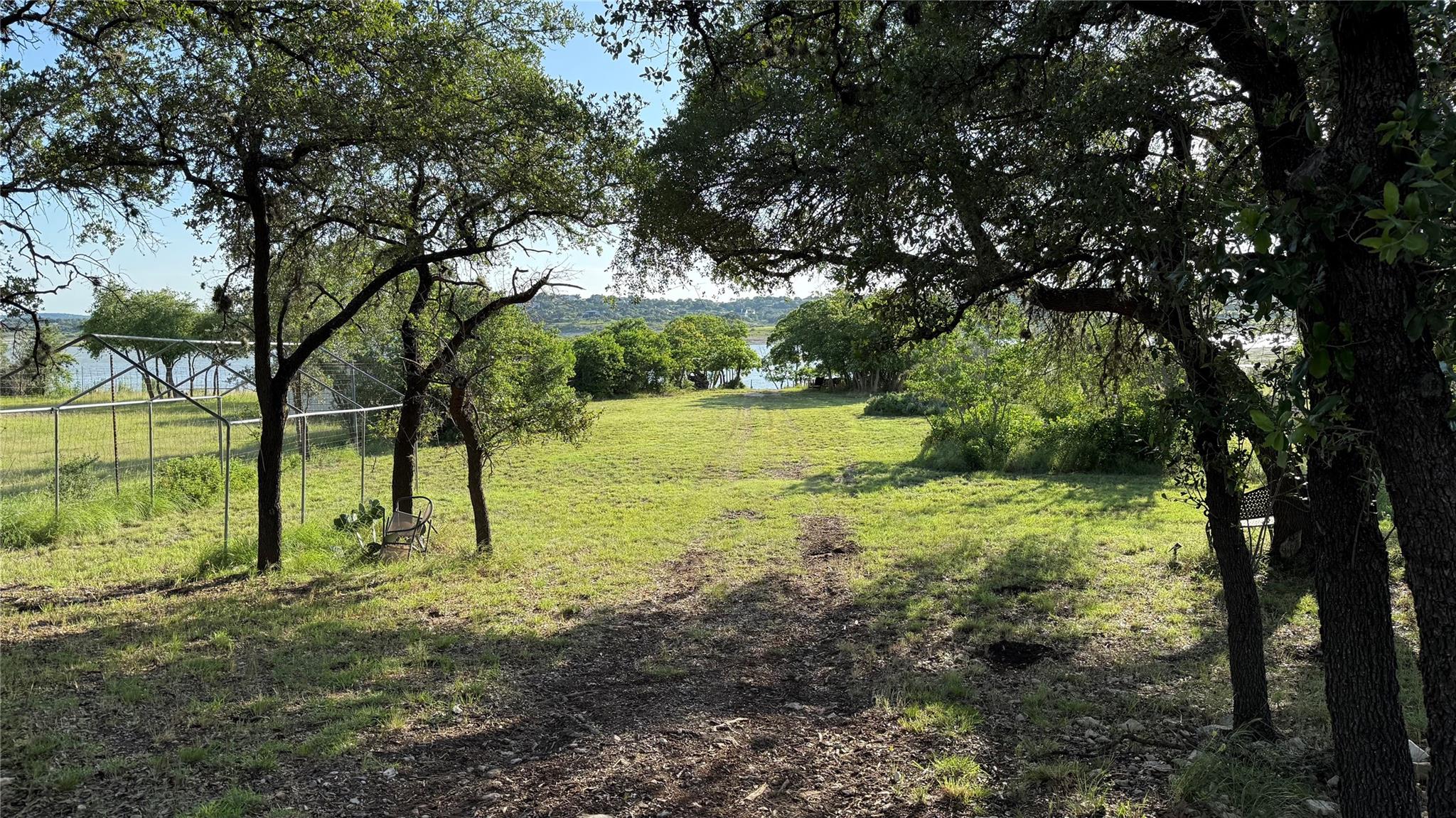 2198 Lakeshore Dr, Canyon Lake, TX 78133