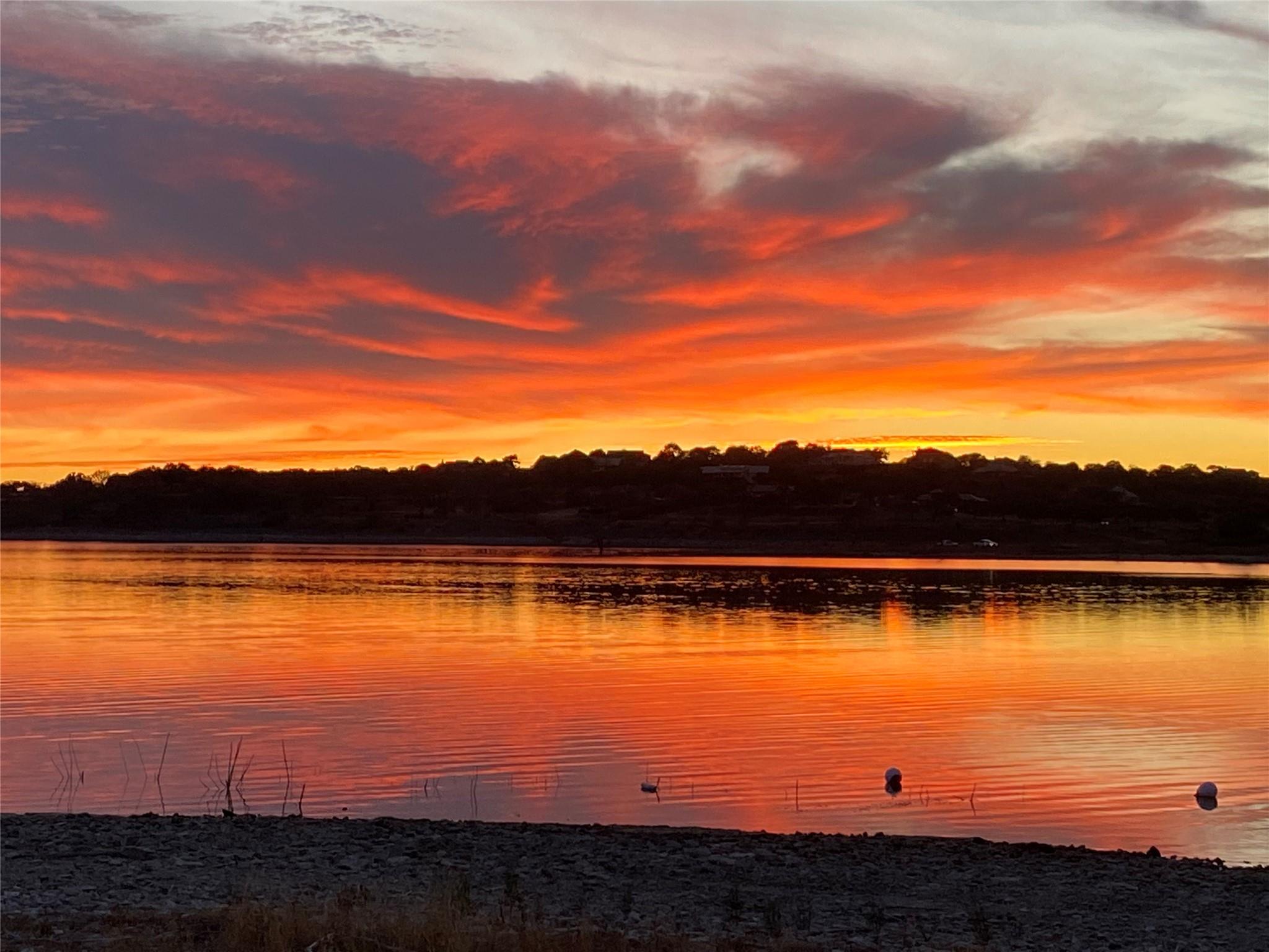 2198 Lakeshore Dr, Canyon Lake, TX 78133