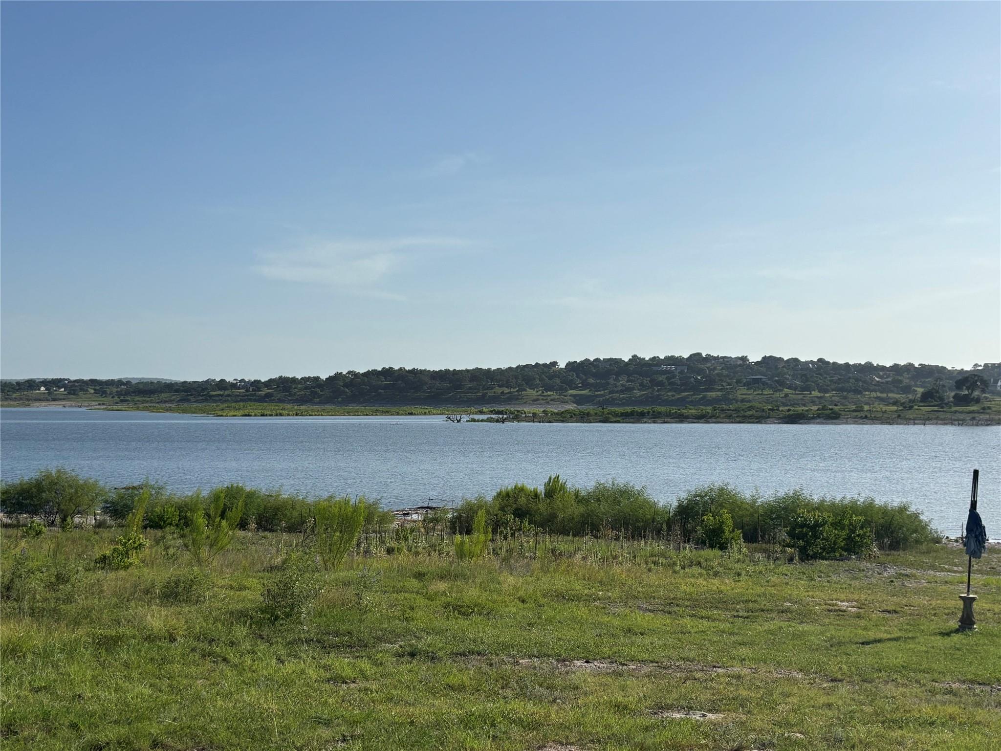 2198 Lakeshore Dr, Canyon Lake, TX 78133