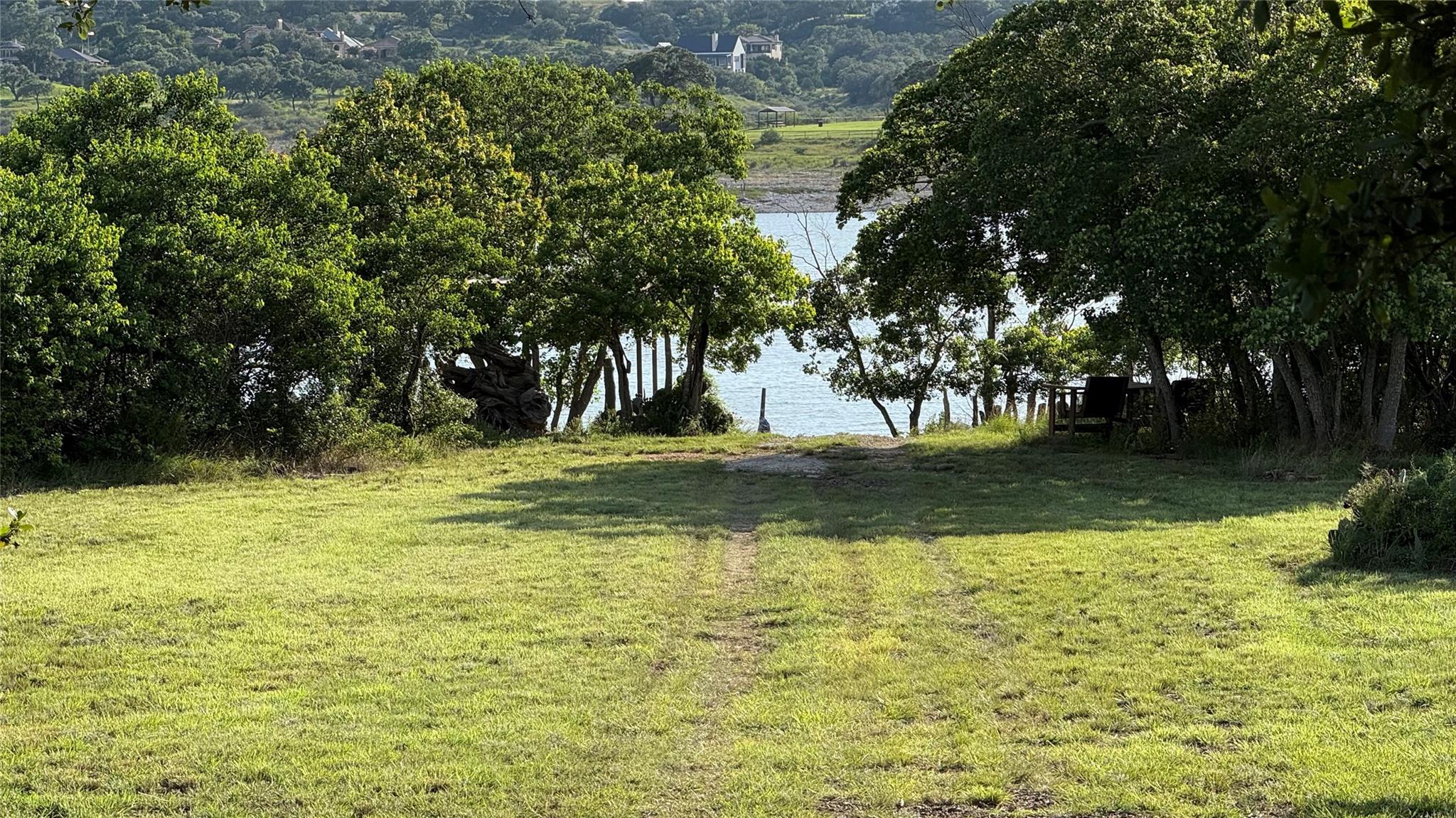 2198 Lakeshore Dr, Canyon Lake, TX 78133