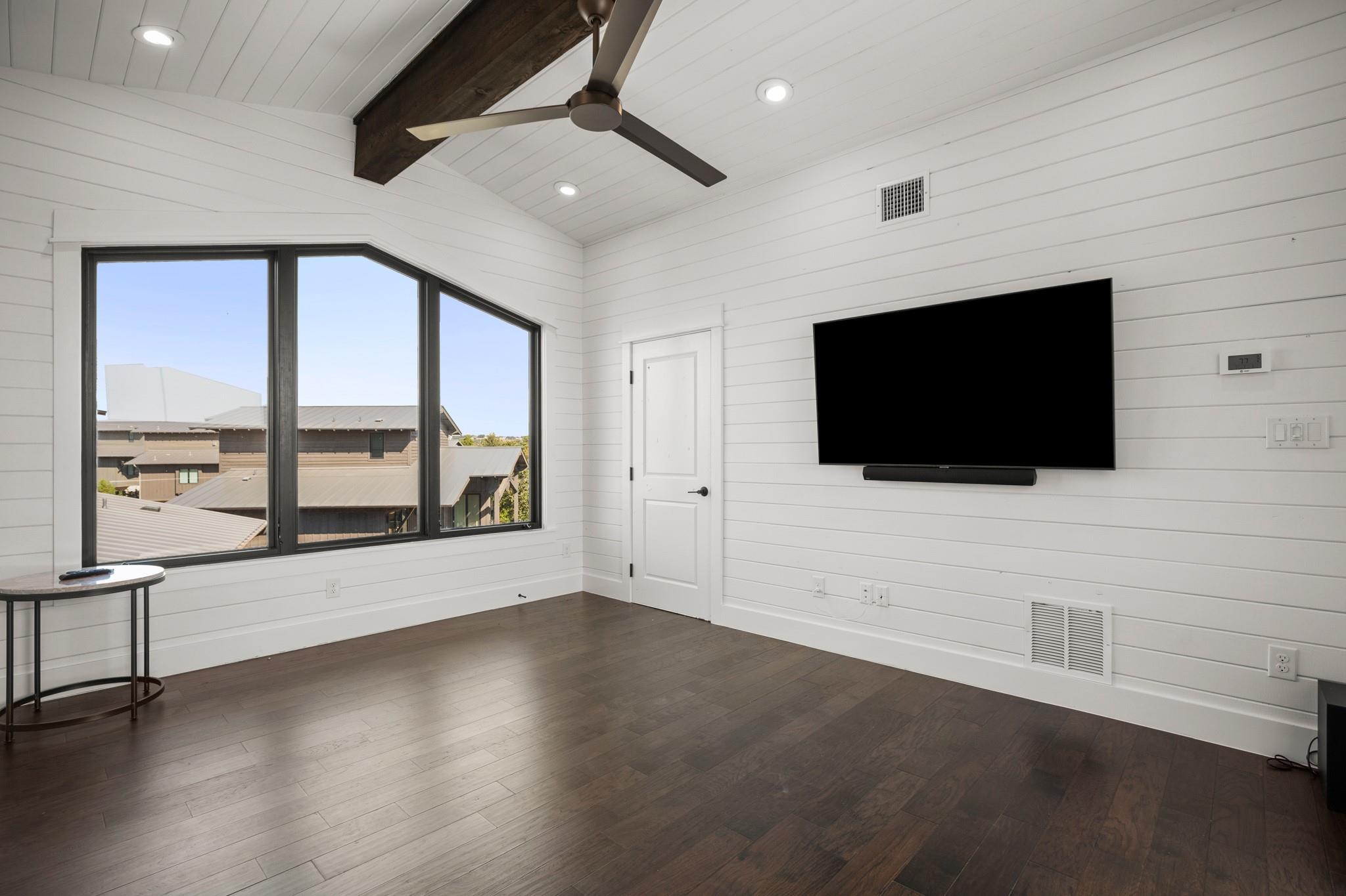 19201 Crusoe Cv # 20, Spicewood, TX 78669