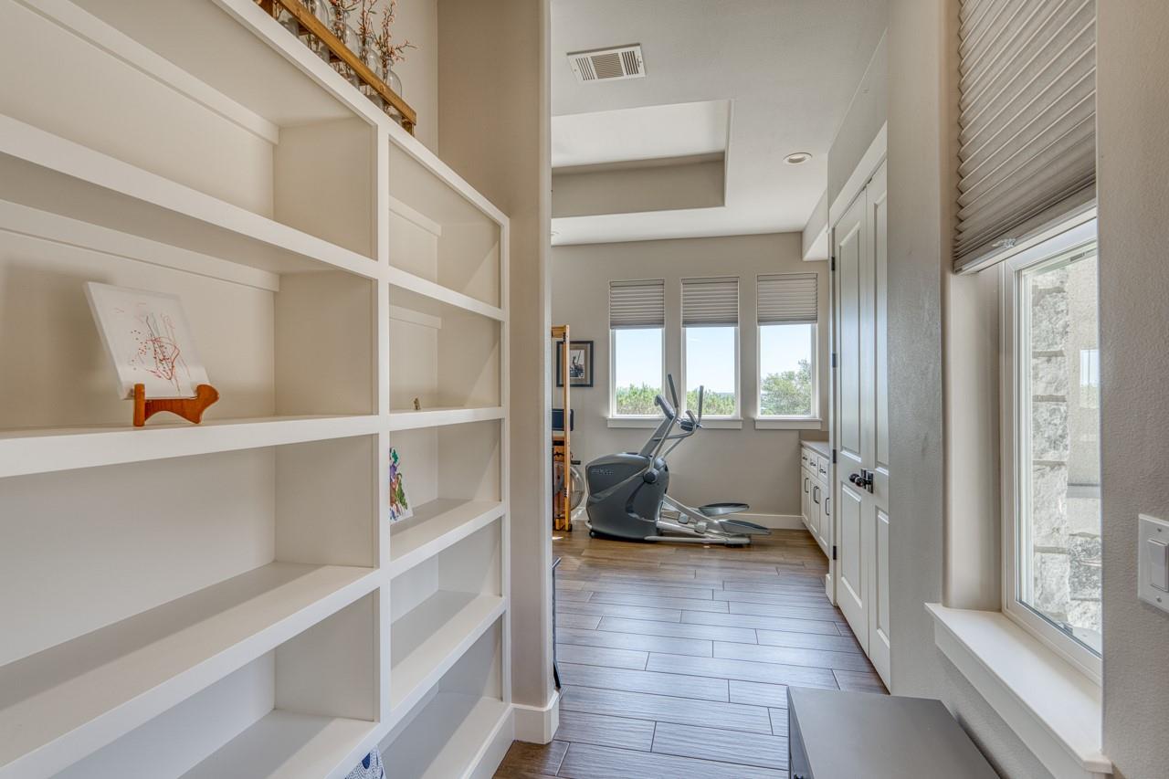 124 Apache Tears Dr, Horseshoe Bay, TX 78657