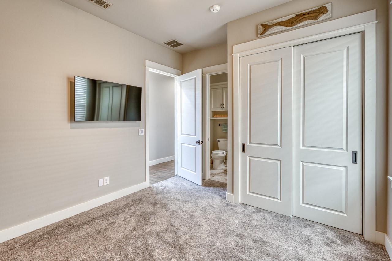 124 Apache Tears Dr, Horseshoe Bay, TX 78657