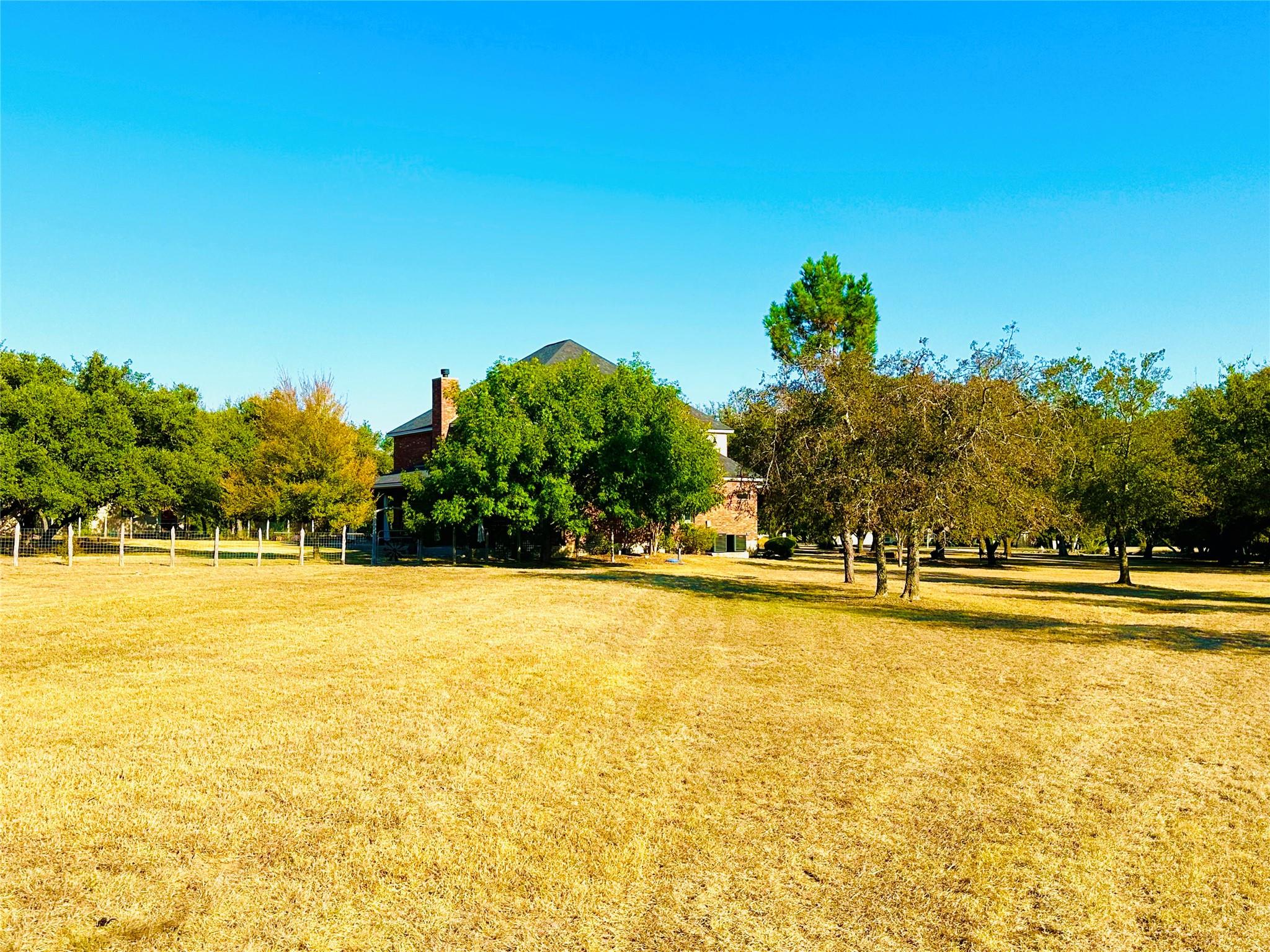 300 Copper Ln, Leander, TX 78641