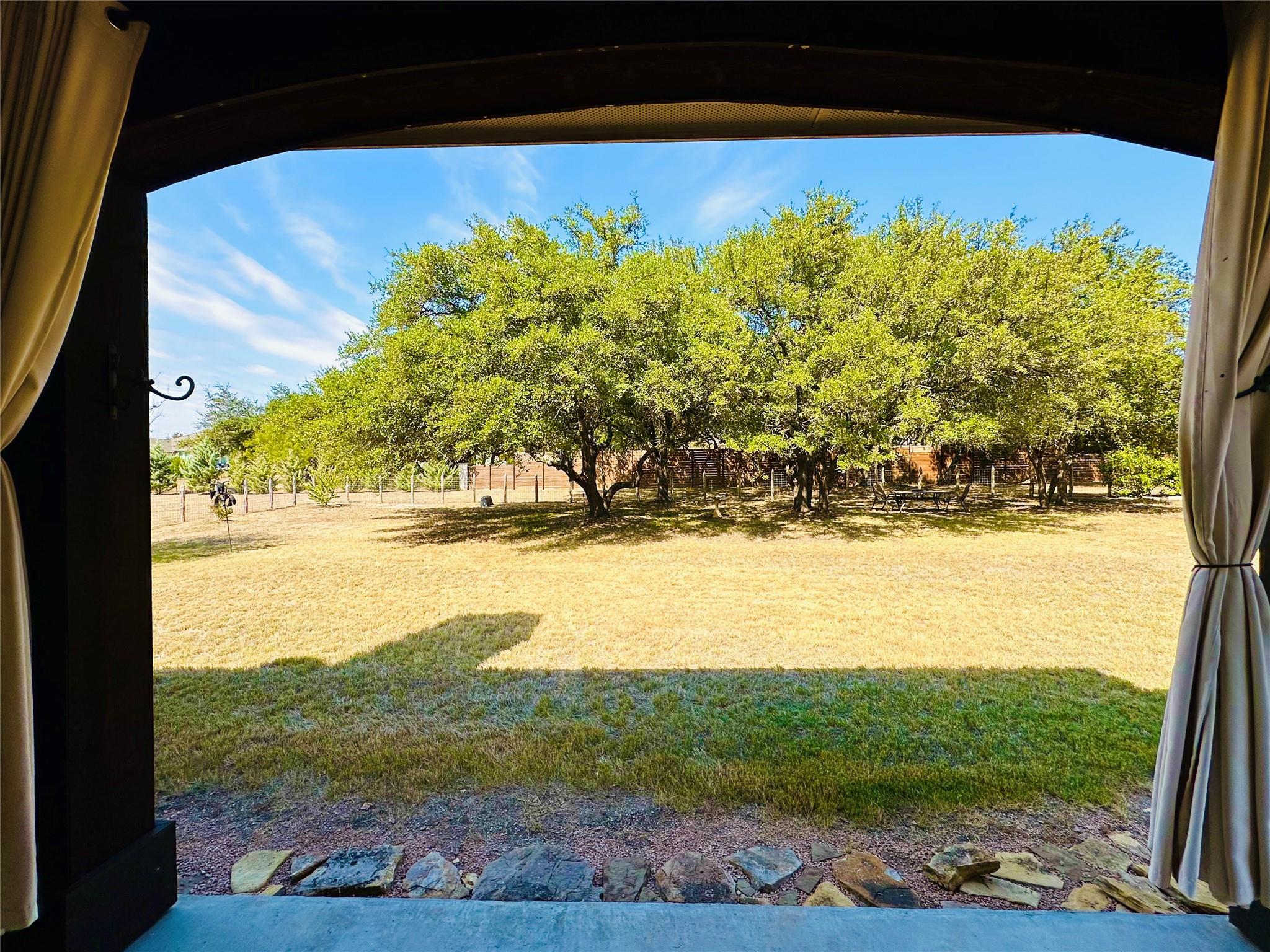 300 Copper Ln, Leander, TX 78641