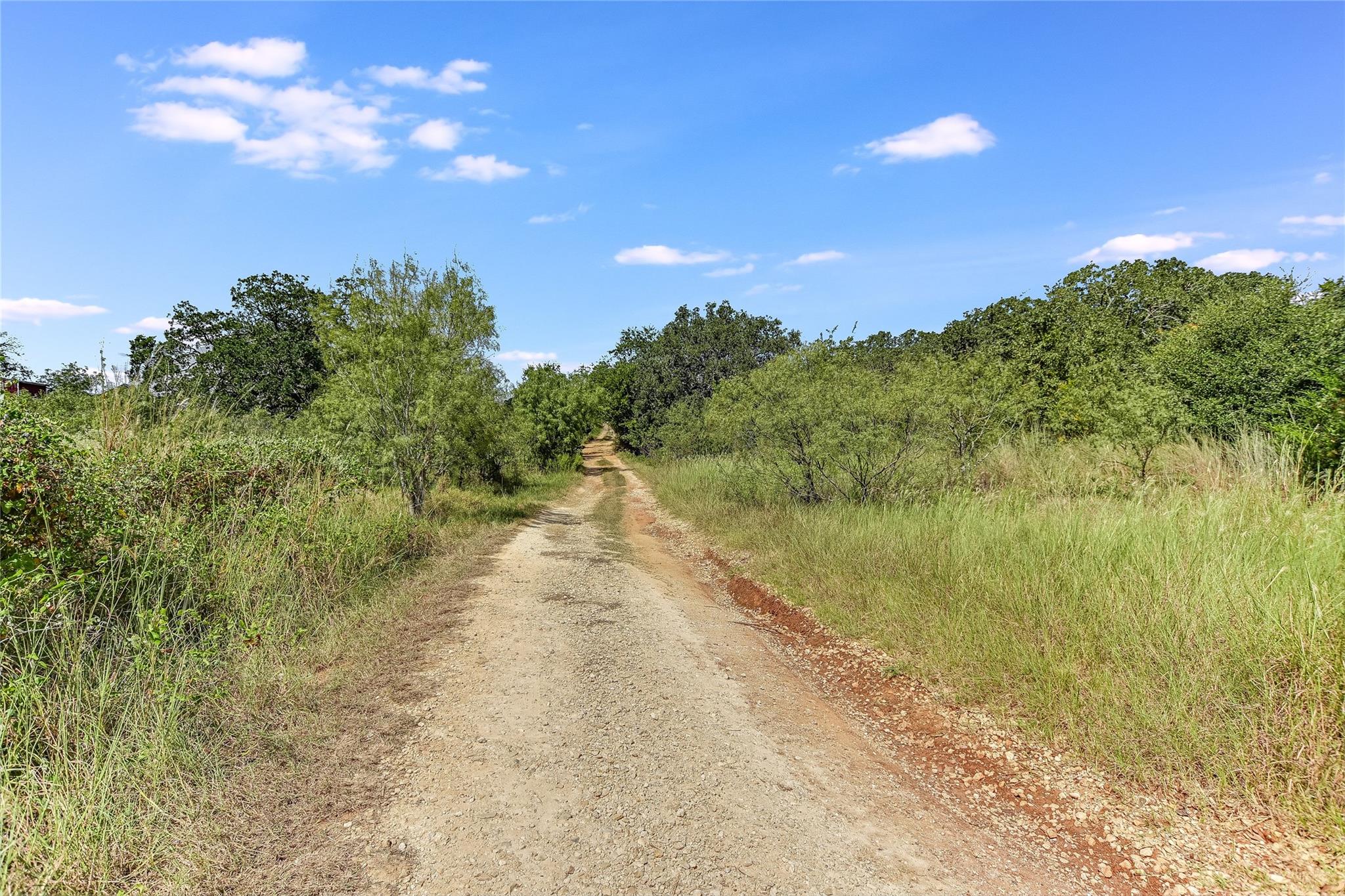 741 Knobbs Rd, McDade, TX 78650