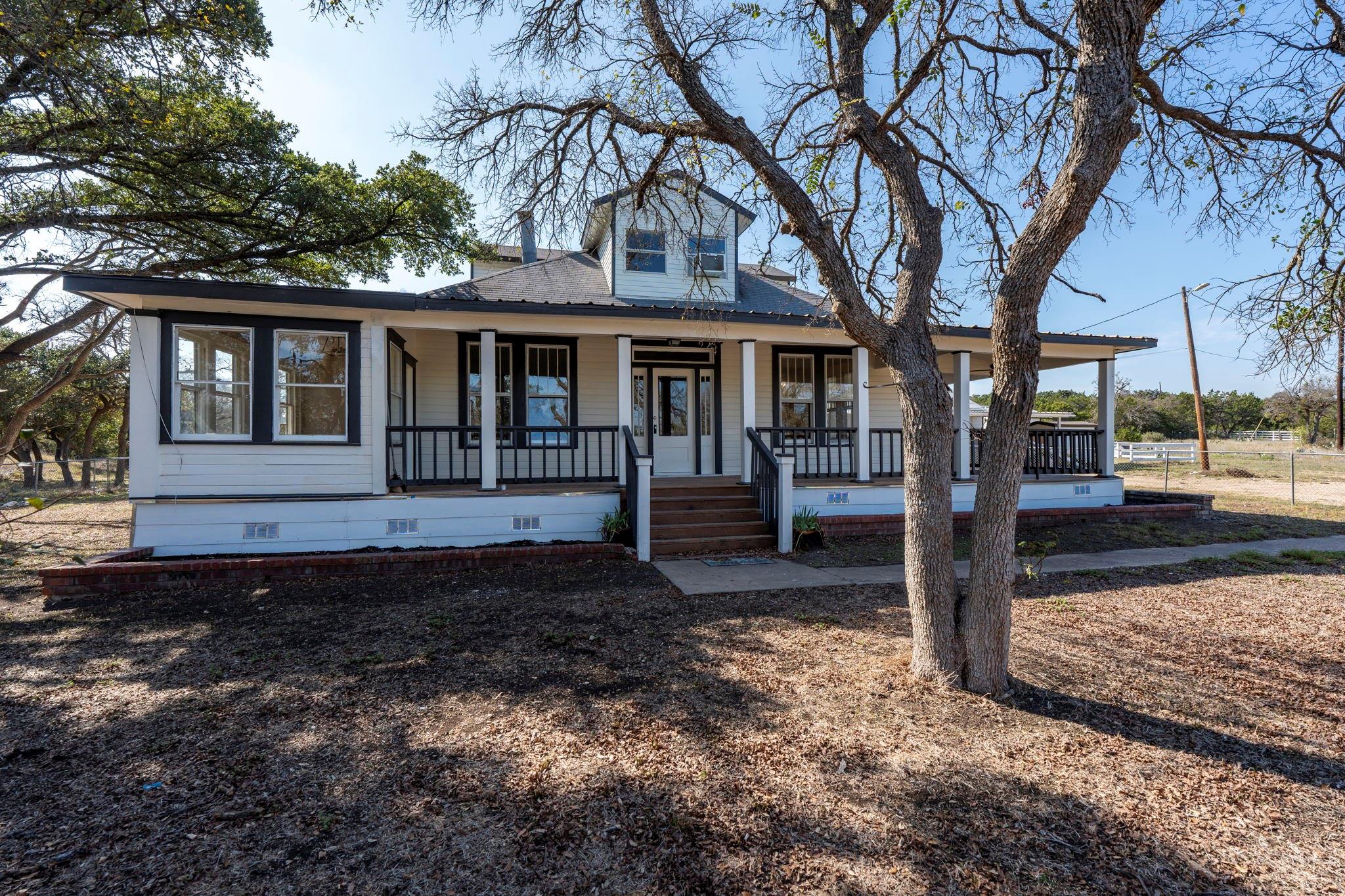 1501 Beaver Ln, Florence, TX 76527