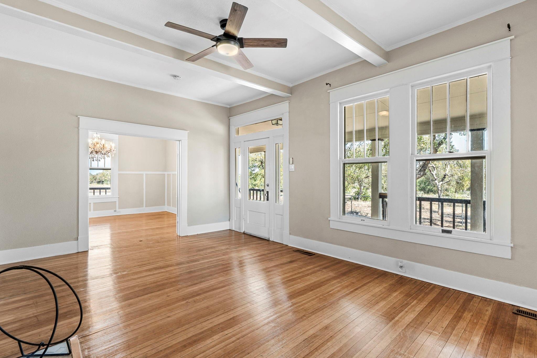 1501 Beaver Ln, Florence, TX 76527