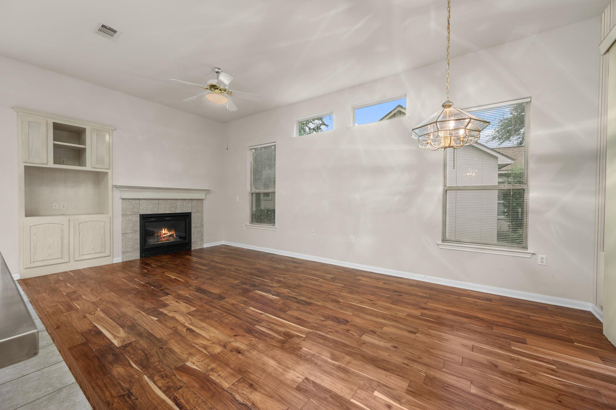 133 Crystal Springs Dr, Georgetown, TX 78633