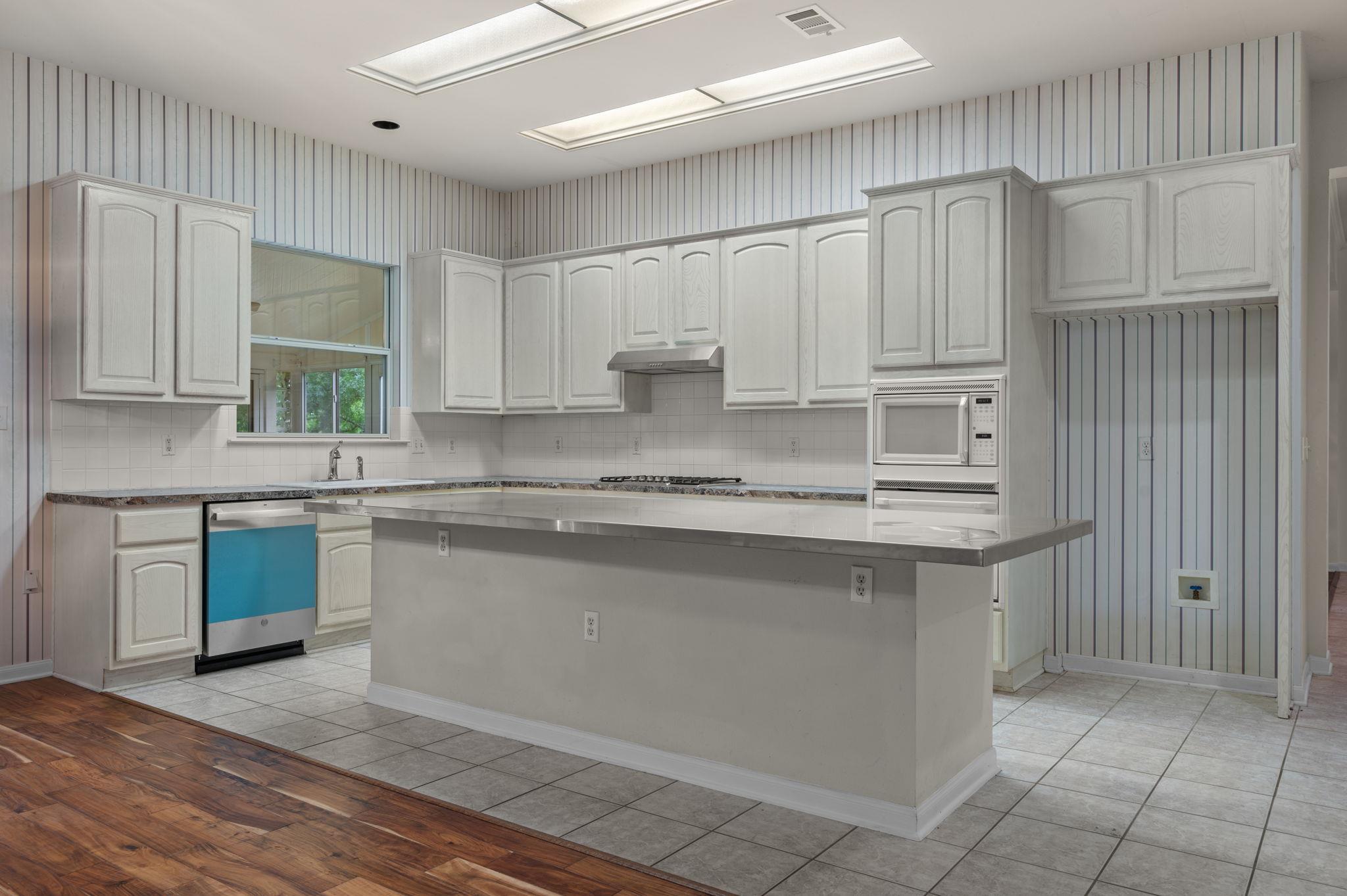 133 Crystal Springs Dr, Georgetown, TX 78633