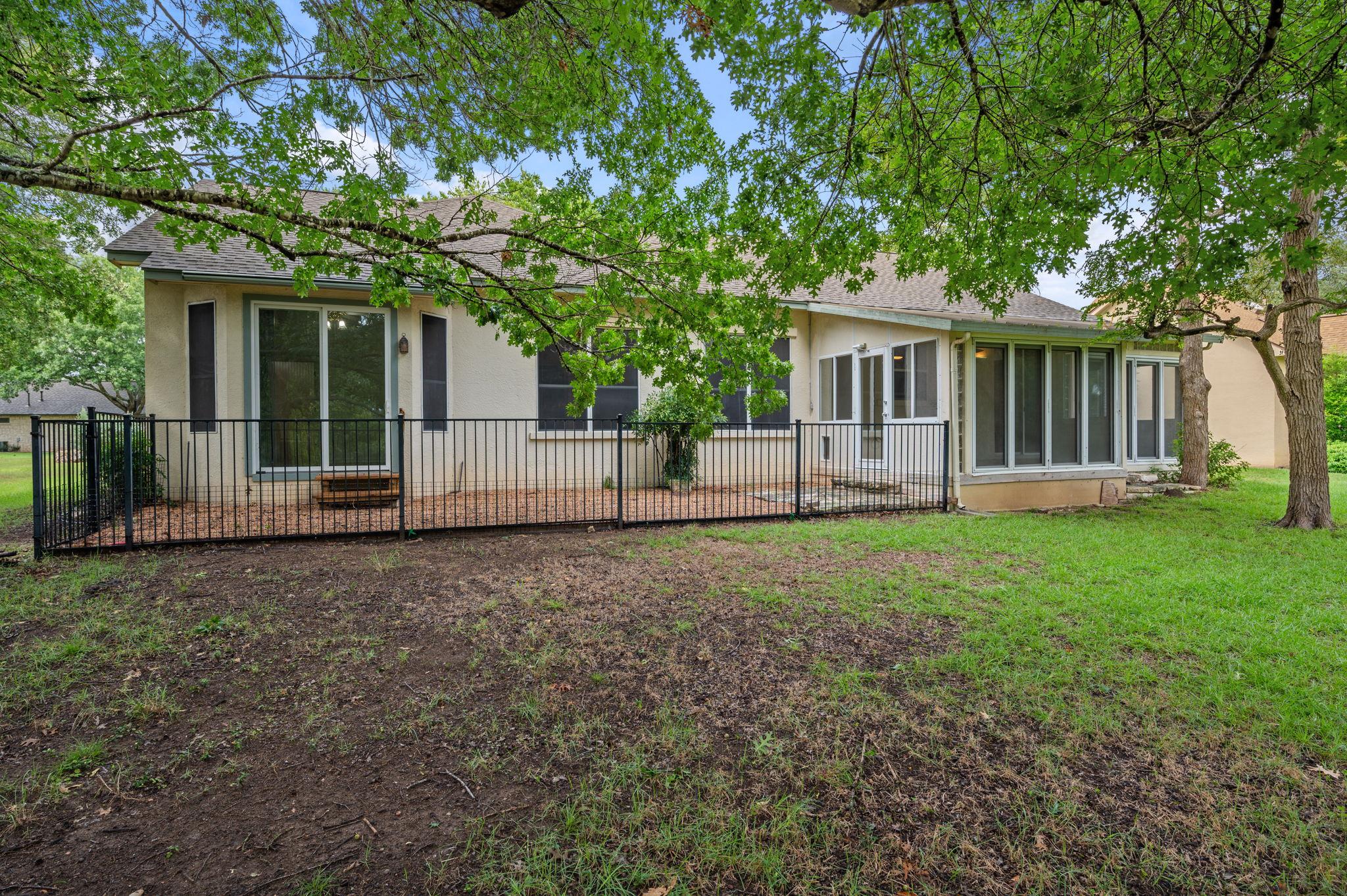 133 Crystal Springs Dr, Georgetown, TX 78633