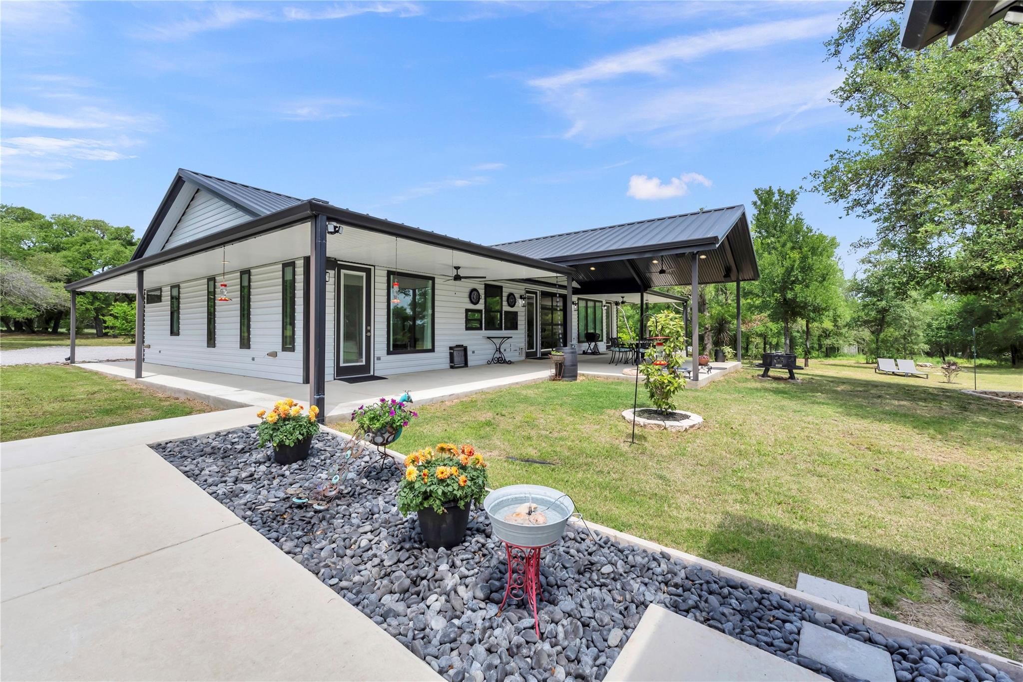 4455 N FM 1174, Bertram, TX 78605