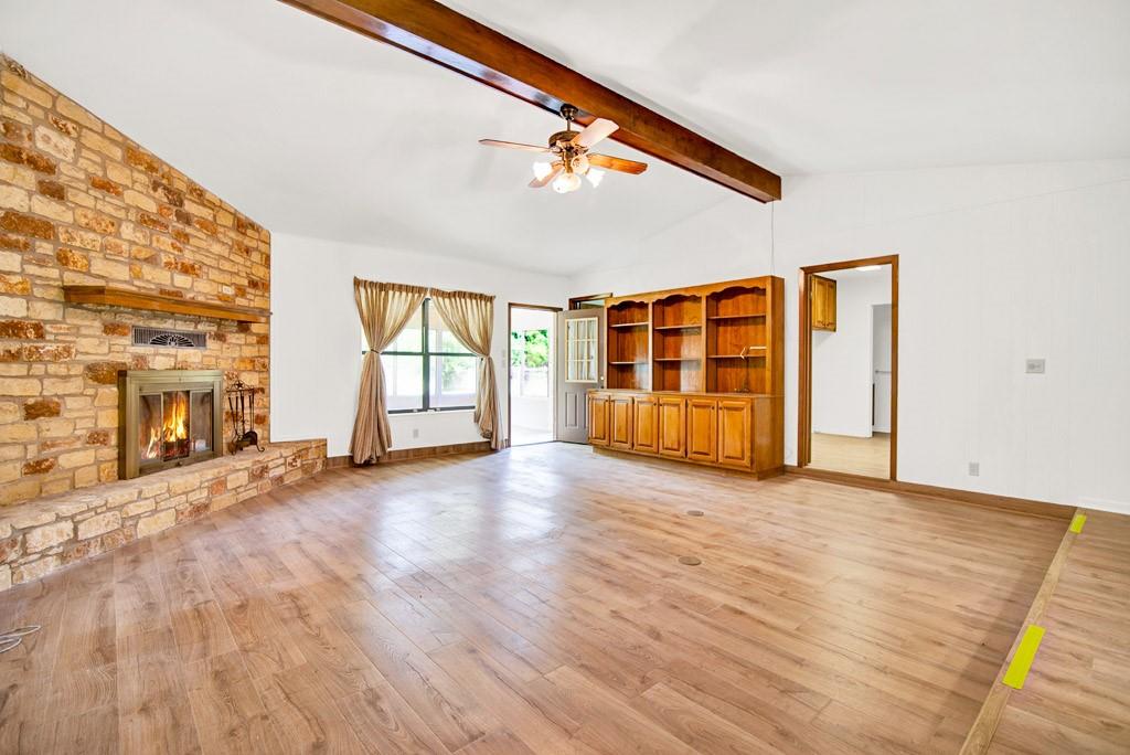 298 Jenkins Rd, Cedar Creek, TX 78612