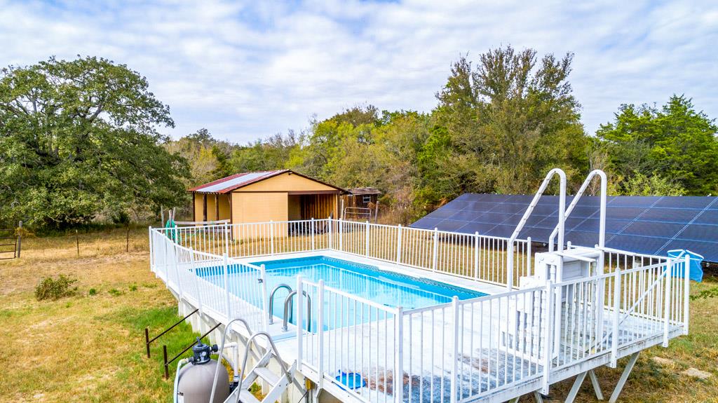 298 Jenkins Rd, Cedar Creek, TX 78612