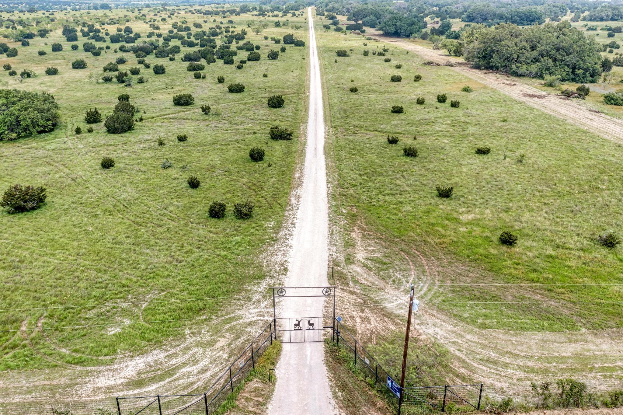 7800 County Road 210, Bertram, TX 78605