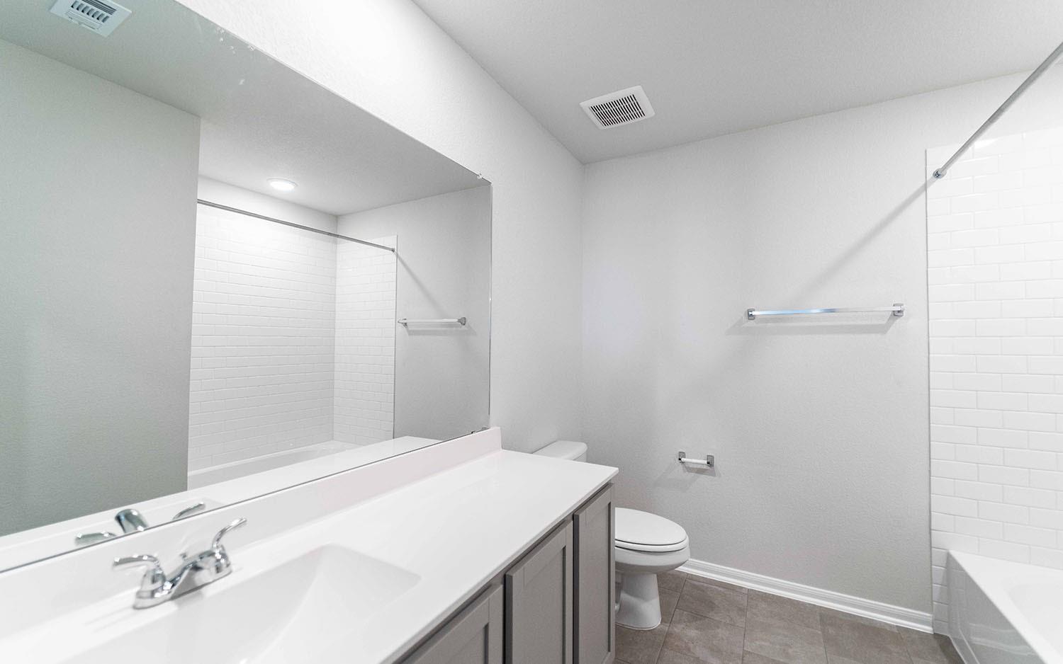 113 Cougar Hill Dr, Jarrell, TX 76537