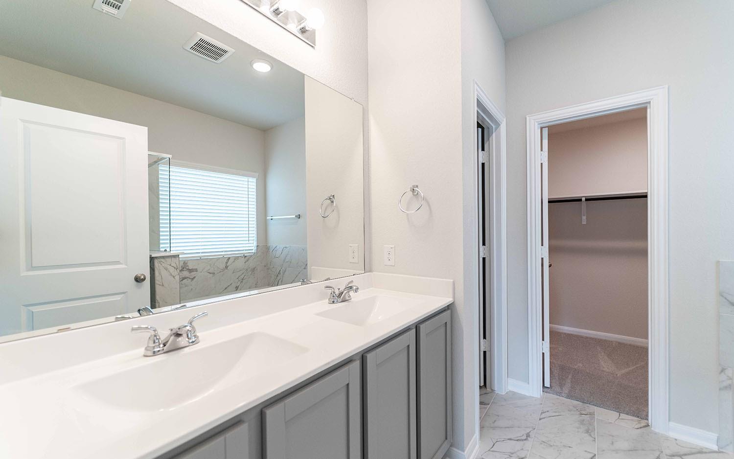 113 Cougar Hill Dr, Jarrell, TX 76537
