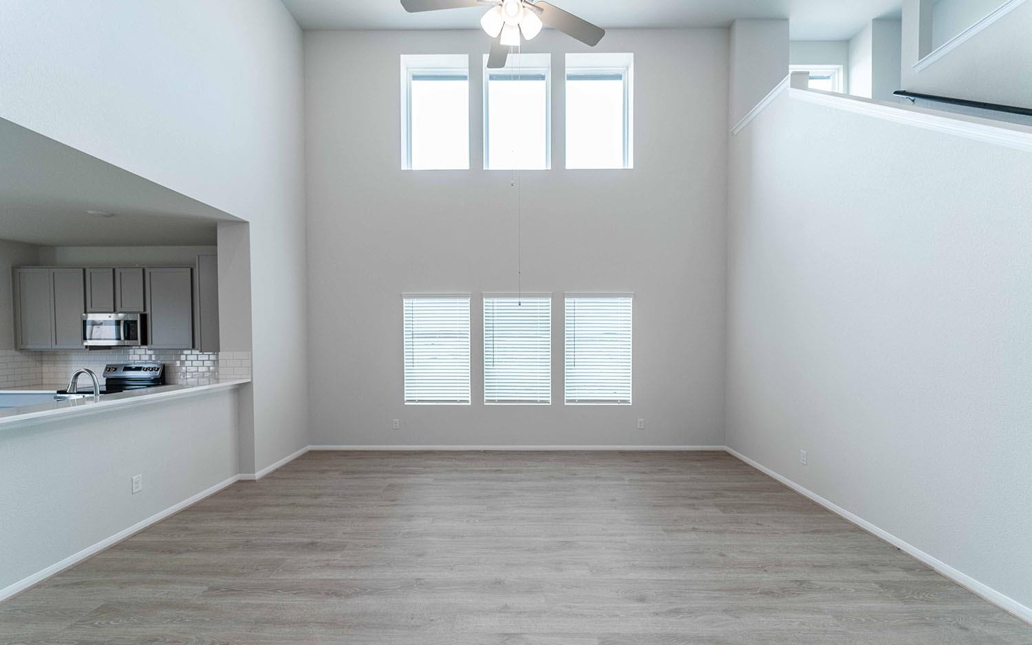 113 Cougar Hill Dr, Jarrell, TX 76537