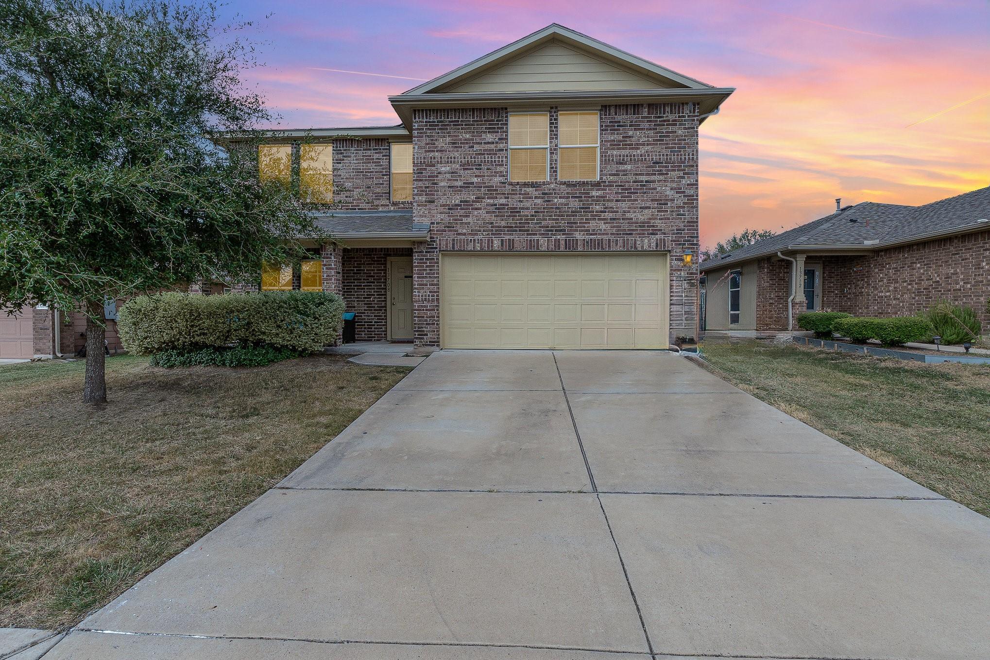 13708 Sierra Wind Ln, Elgin, TX 78621