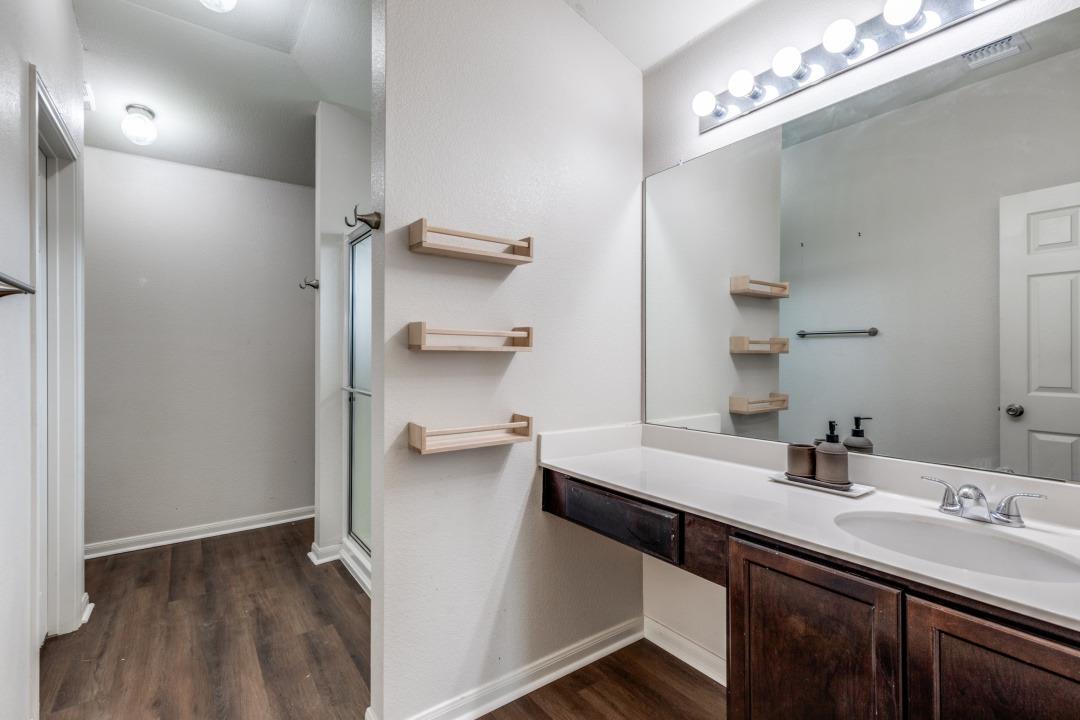 13708 Sierra Wind Ln, Elgin, TX 78621