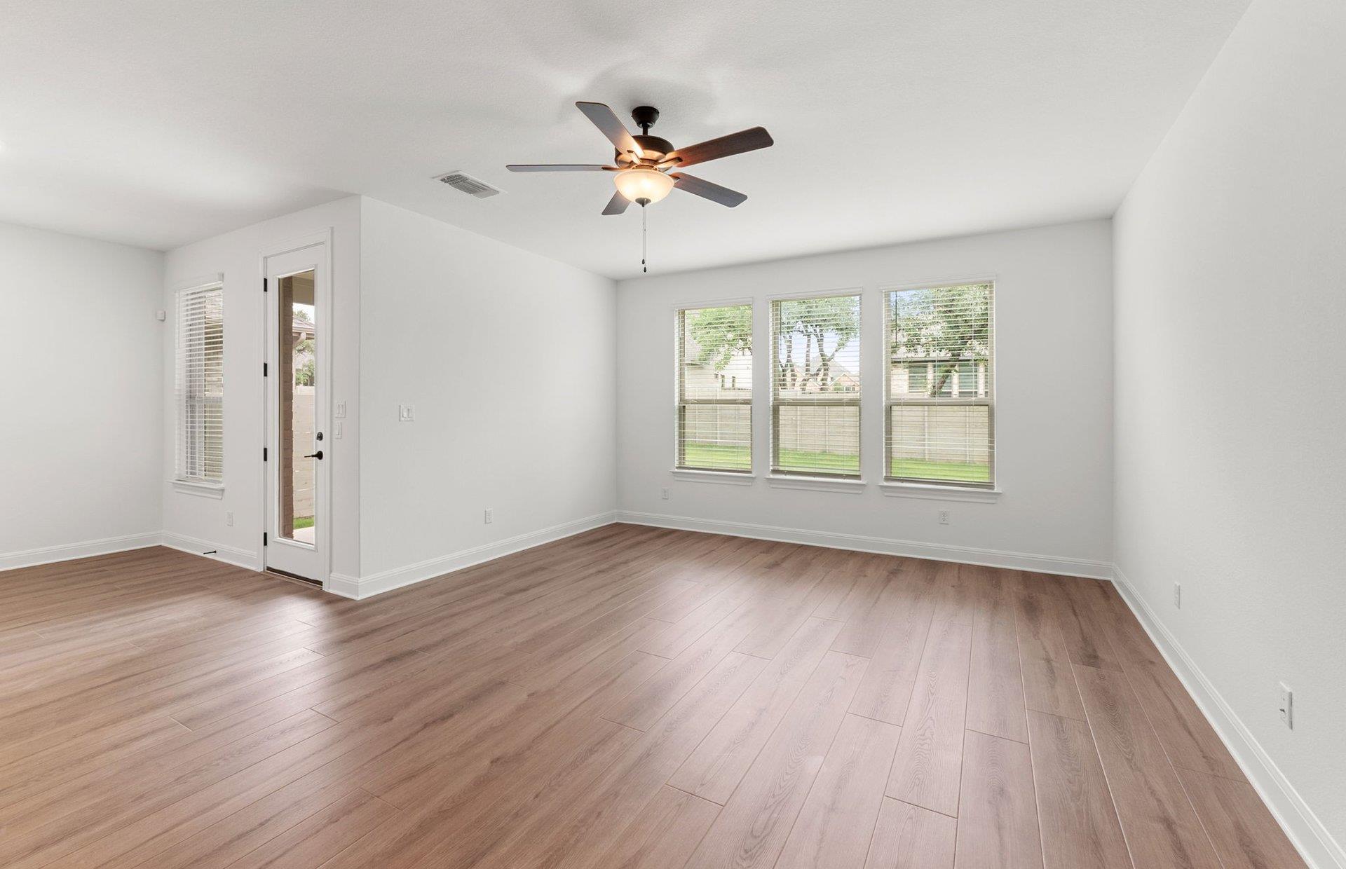 829 Round Mountain Pass, Georgetown, TX 78628