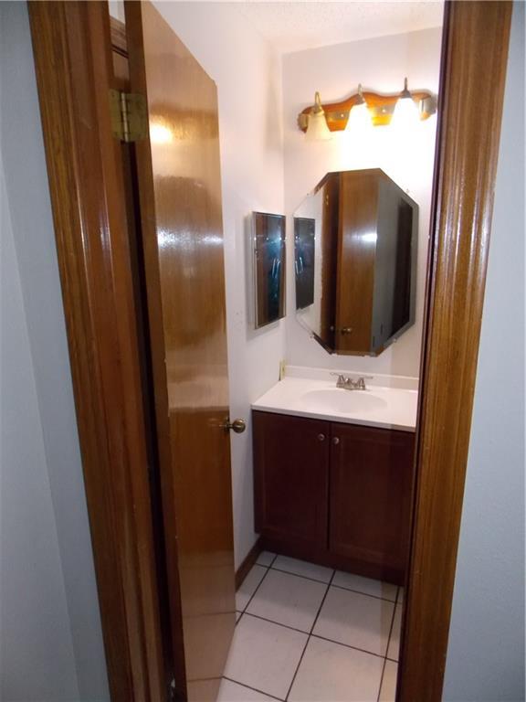 21401 Patton Ave # A&B, Lago Vista, TX 78645