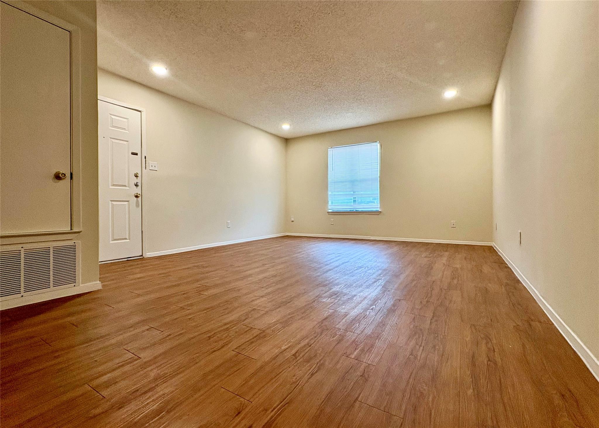 1203 W 49 th St # I, Austin, TX 78756
