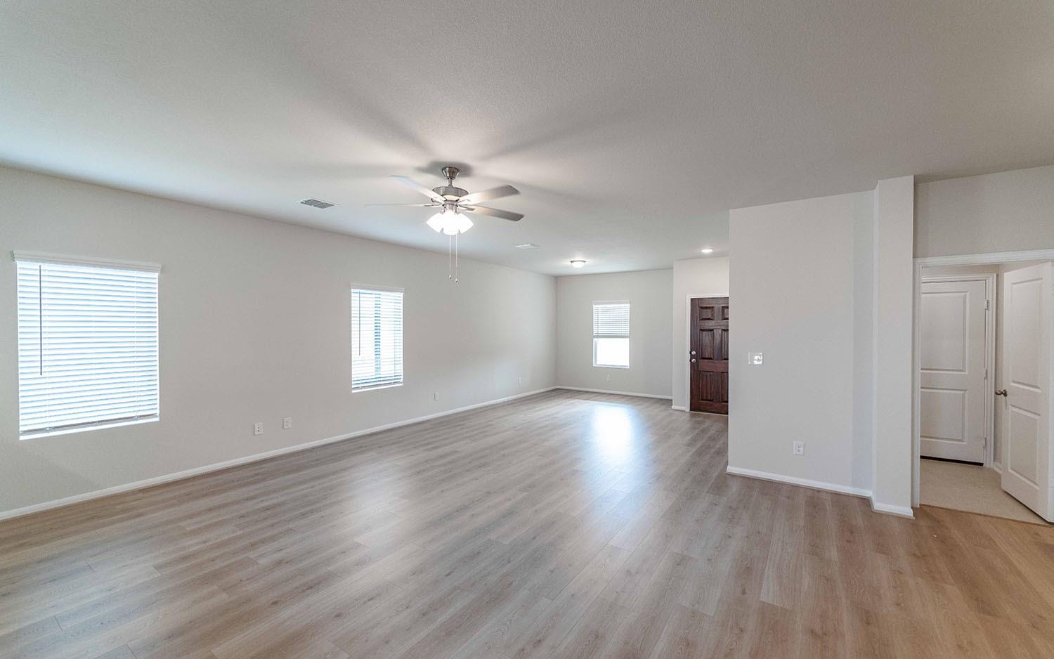 508 Bobcat Creek Dr, Jarrell, TX 76537