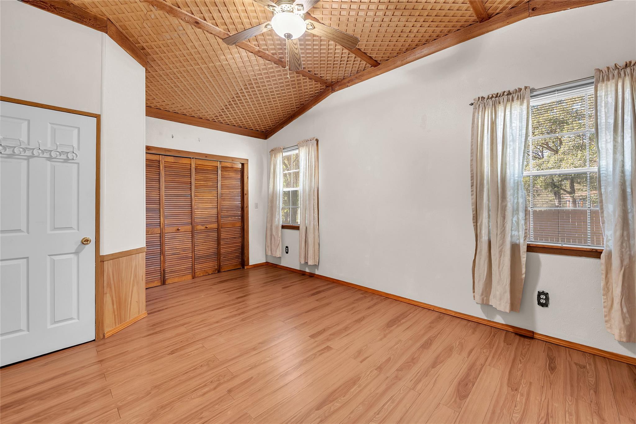 320 Pope Bnd S, Cedar Creek, TX 78612