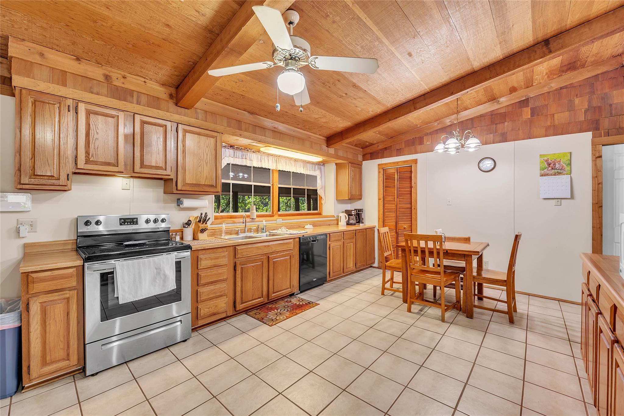 320 Pope Bnd S, Cedar Creek, TX 78612