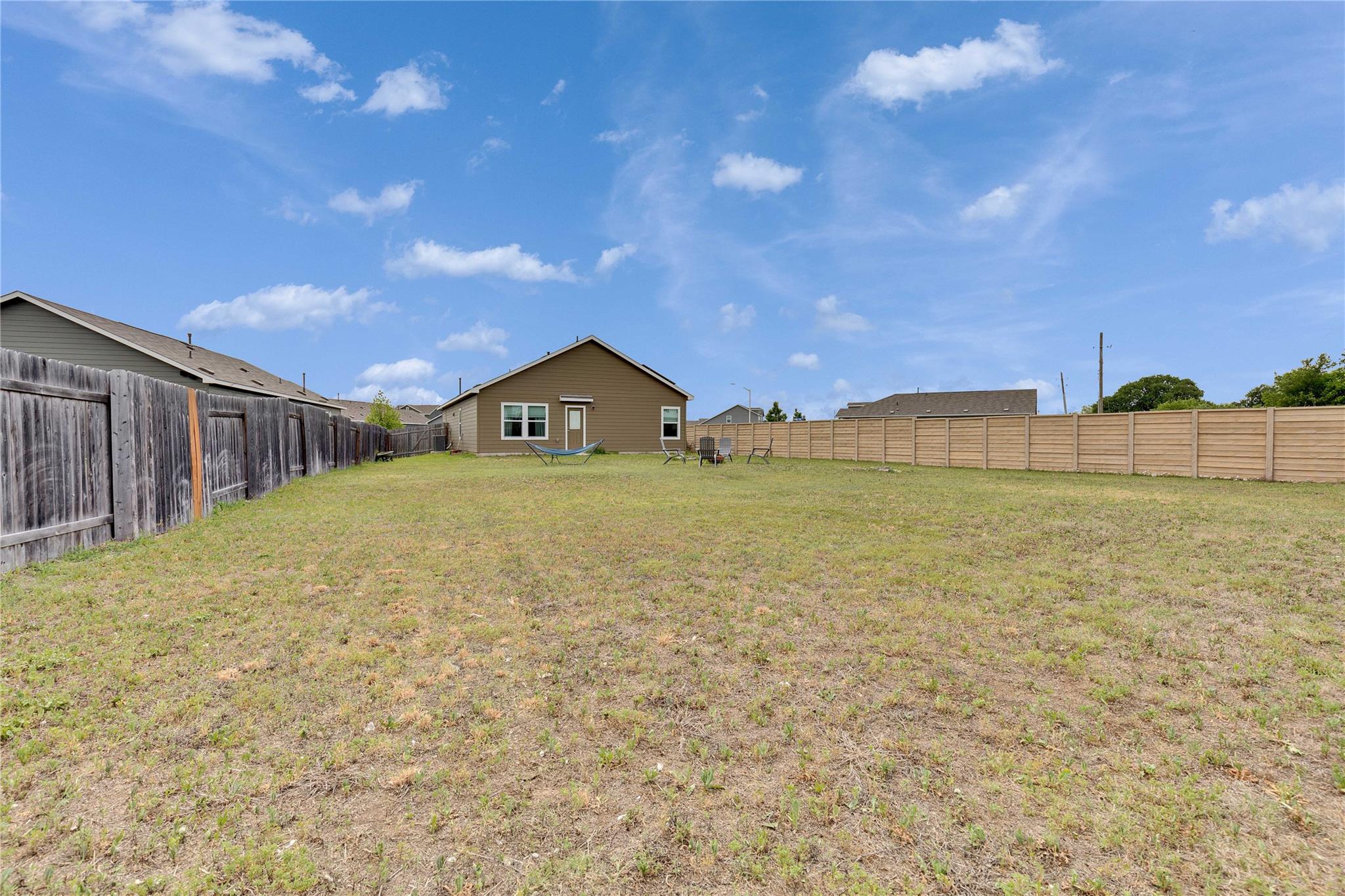 232 Gabriels Bluff Dr, Georgetown, TX 78626