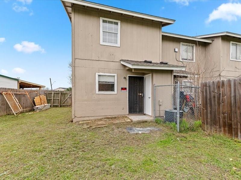 8412 Garcreek Cir # B, Austin, TX 78724