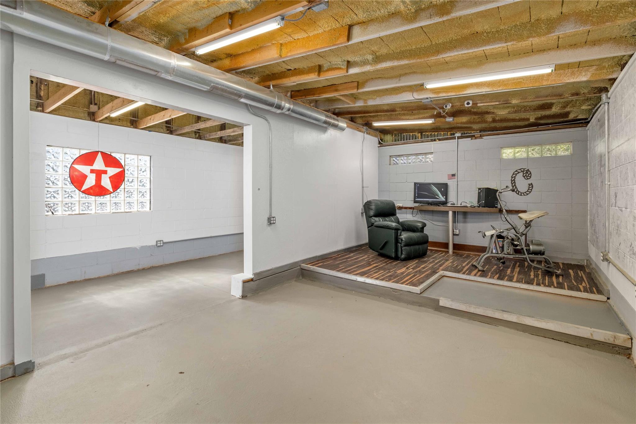 7080 W Highway 290, Dripping Springs, TX 78620