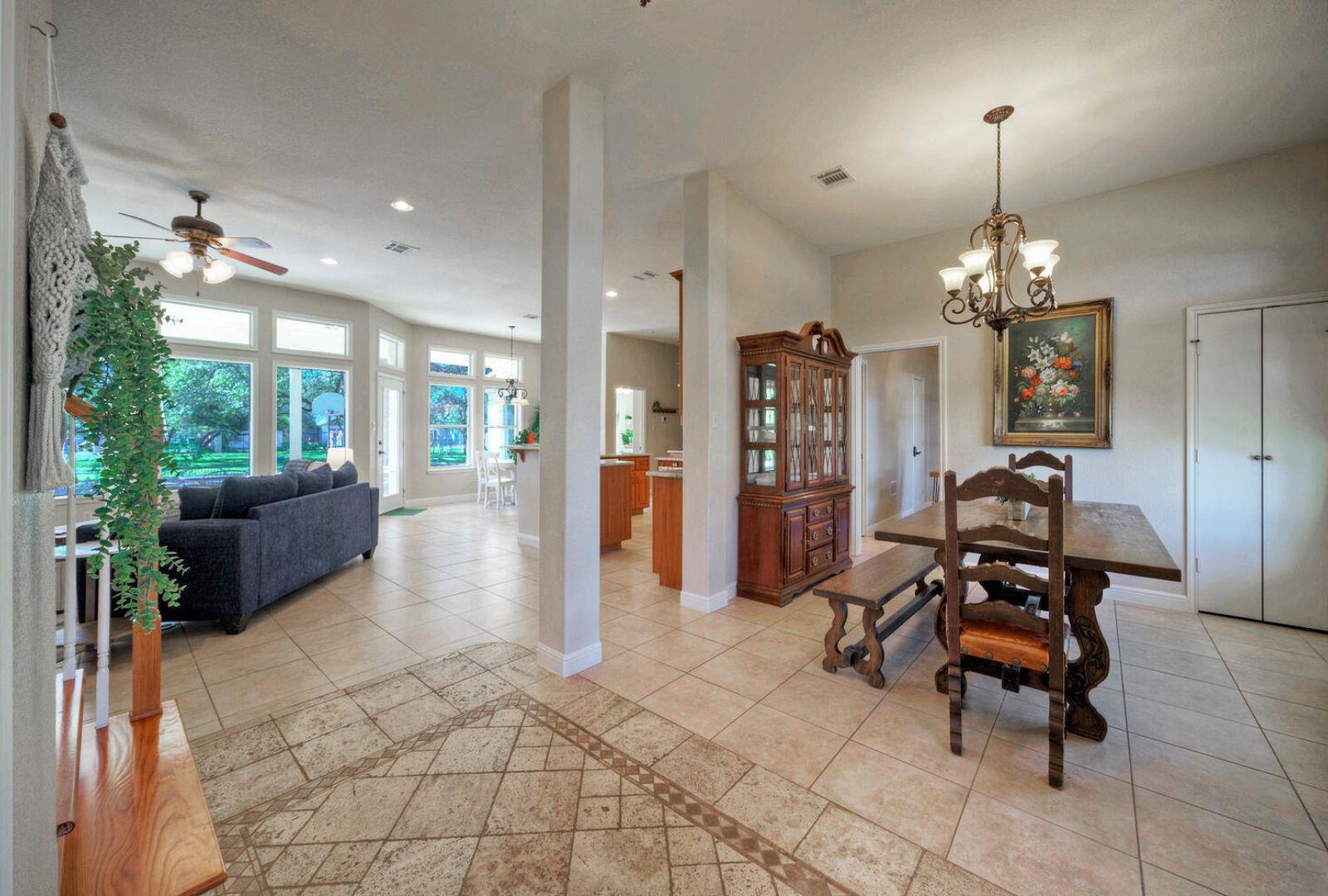 3701 Del Robles Dr, Austin, TX 78727