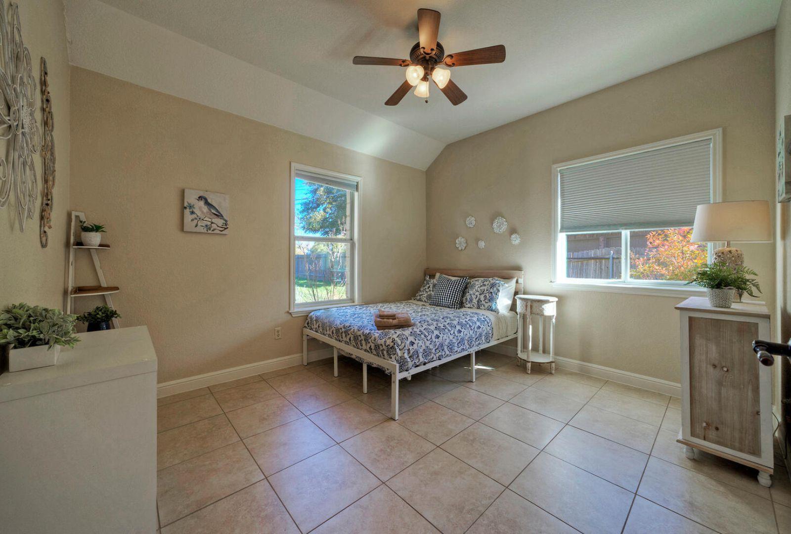 3701 Del Robles Dr, Austin, TX 78727