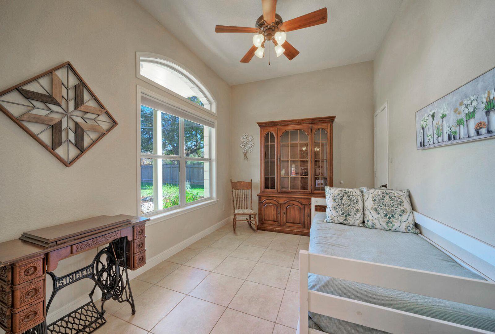 3701 Del Robles Dr, Austin, TX 78727