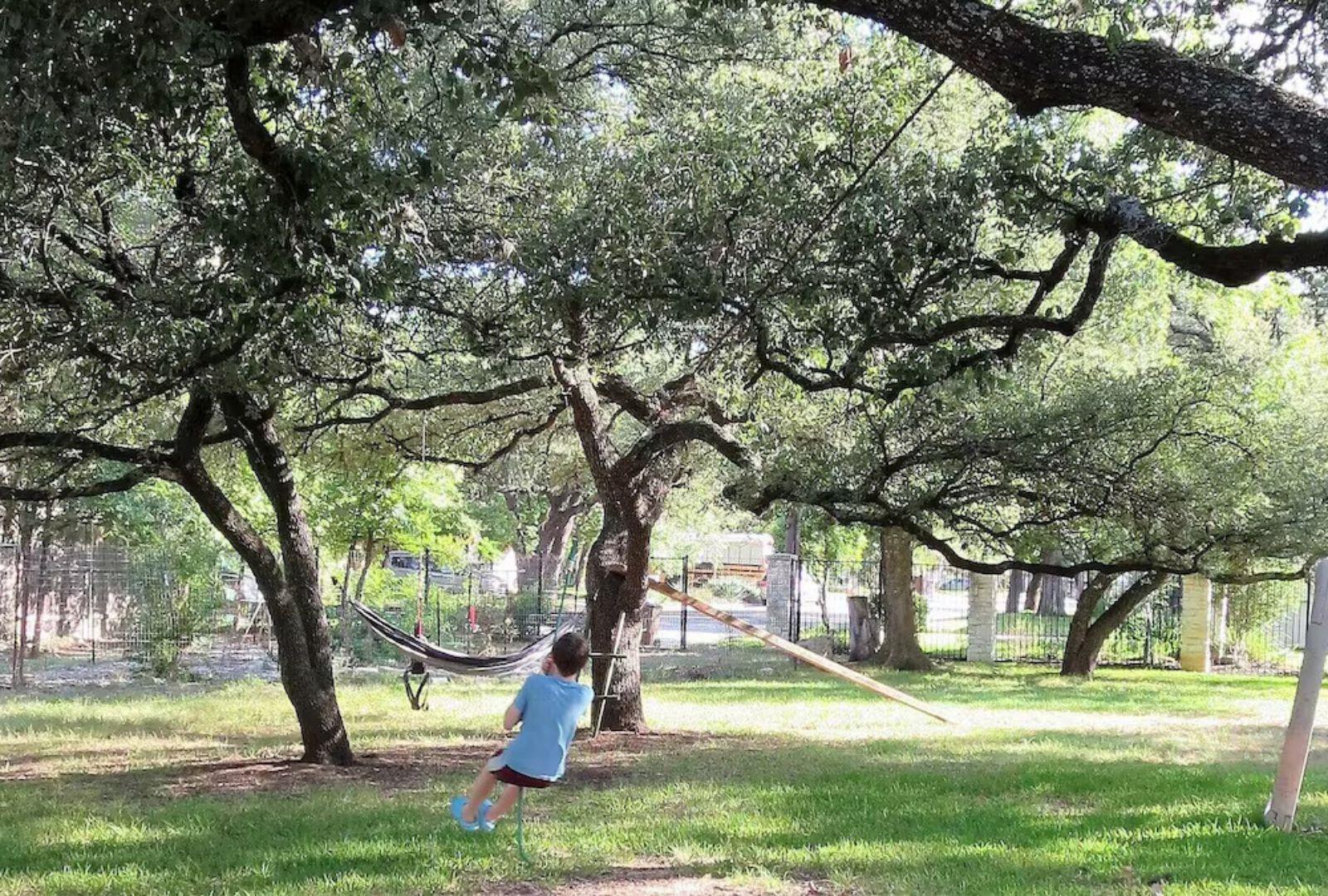 3701 Del Robles Dr, Austin, TX 78727