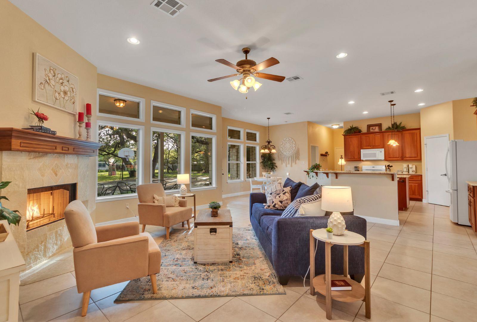 3701 Del Robles Dr, Austin, TX 78727