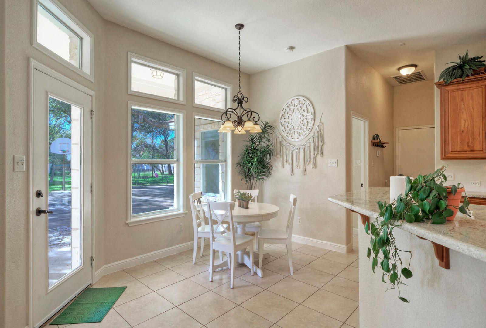 3701 Del Robles Dr, Austin, TX 78727