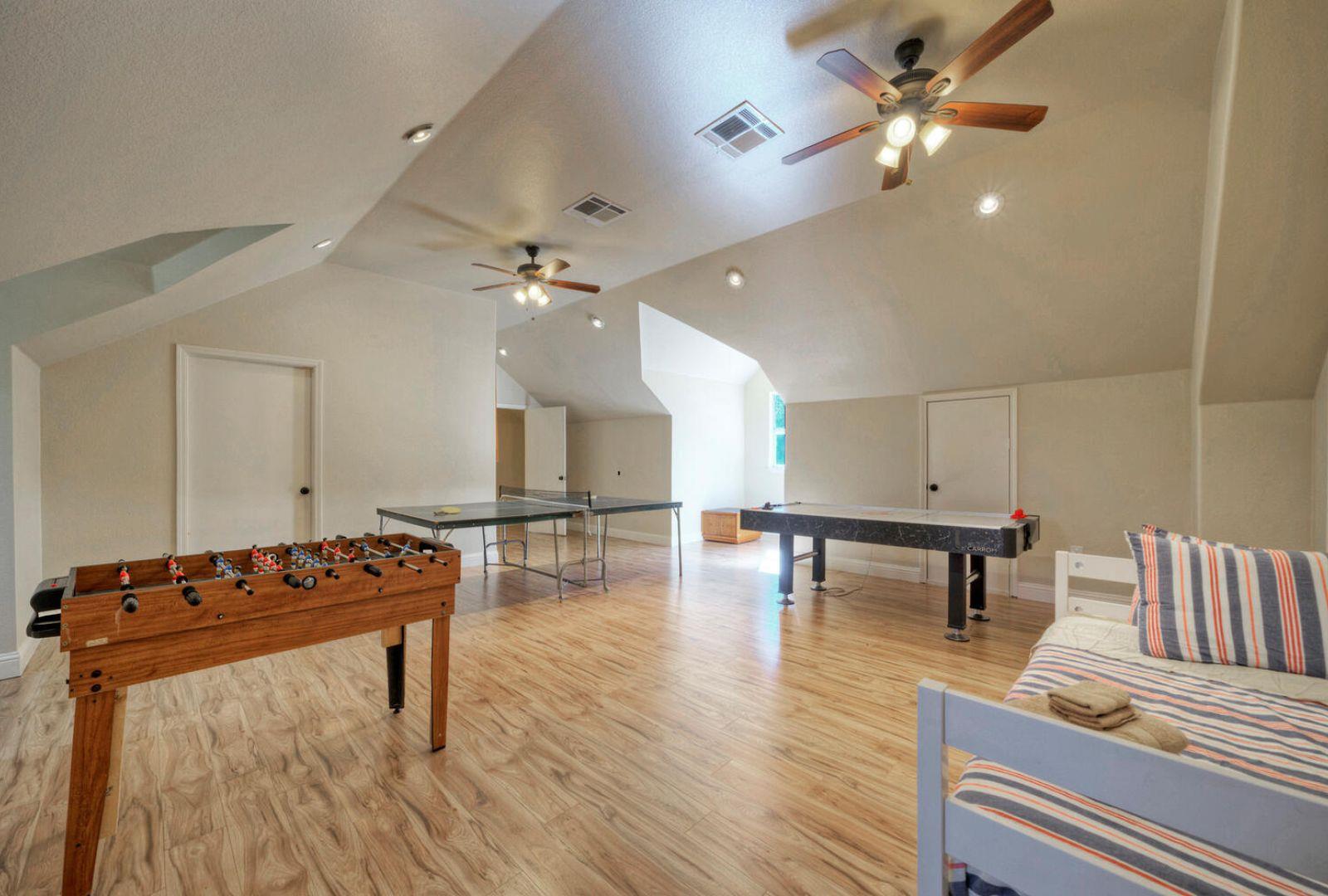 3701 Del Robles Dr, Austin, TX 78727