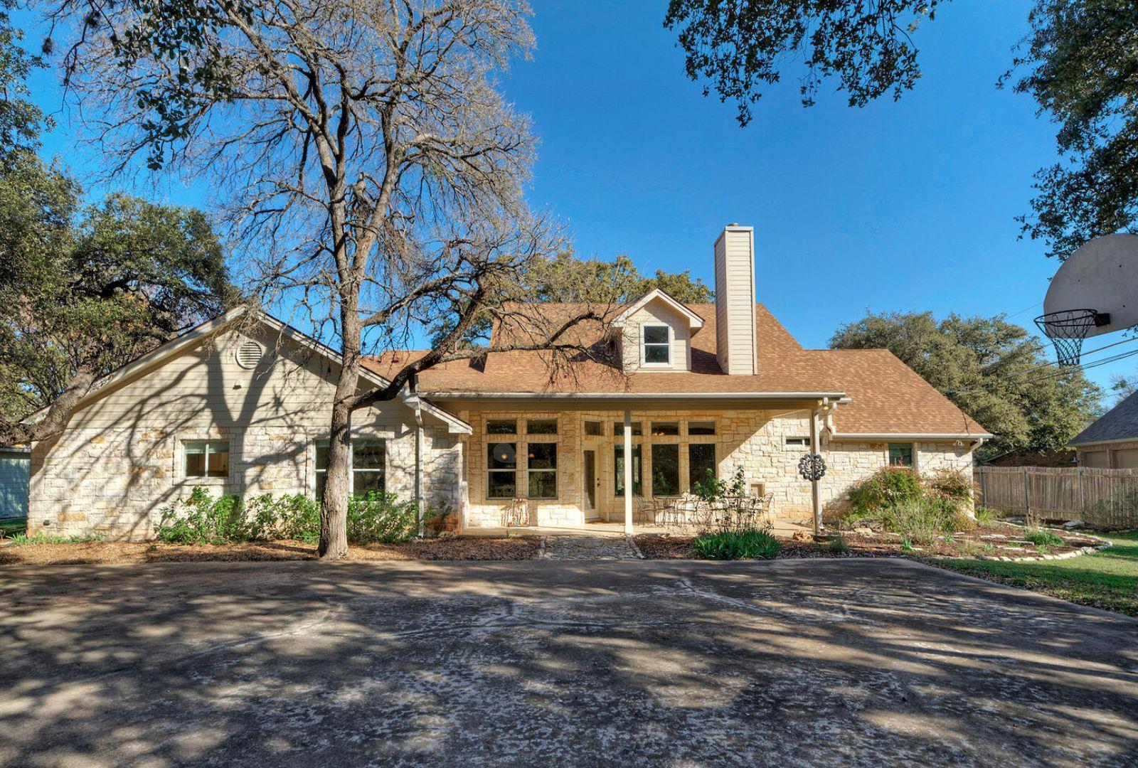 3701 Del Robles Dr, Austin, TX 78727