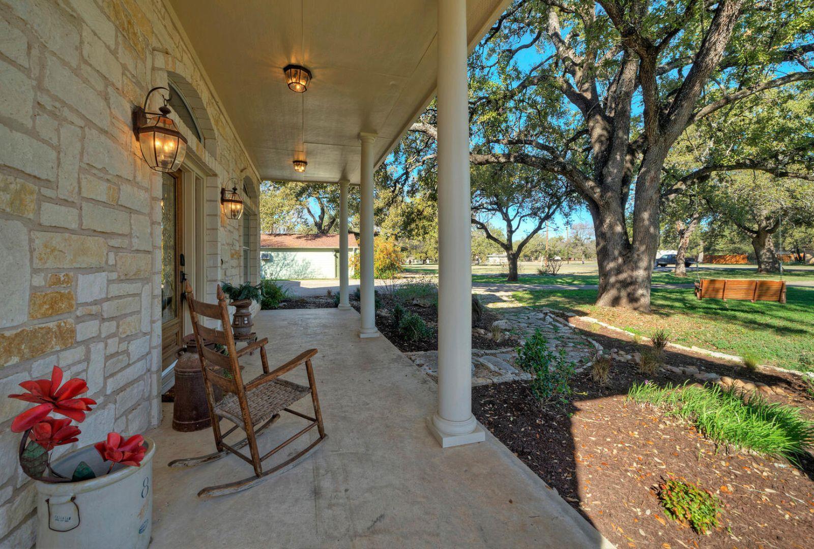 3701 Del Robles Dr, Austin, TX 78727