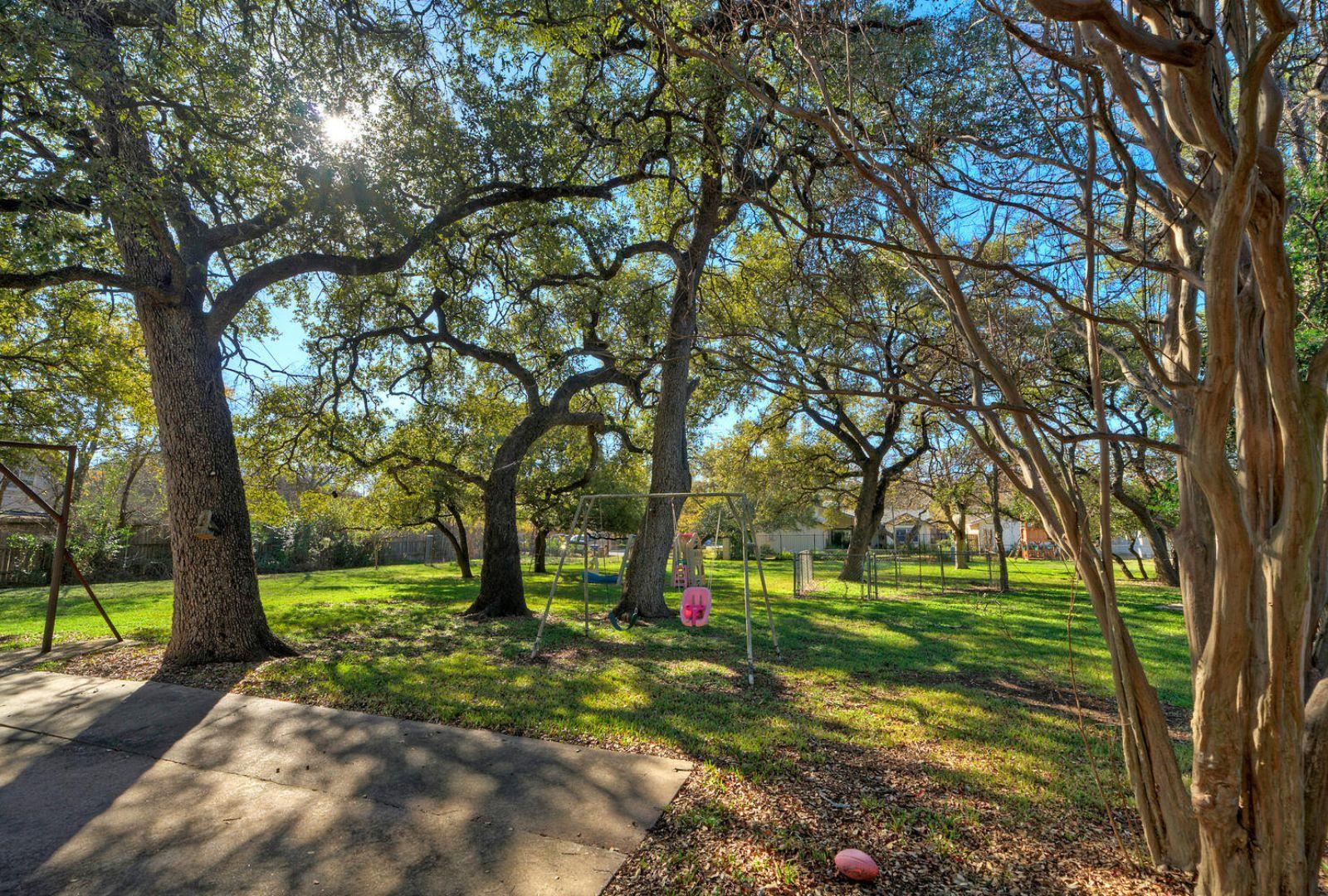 3701 Del Robles Dr, Austin, TX 78727