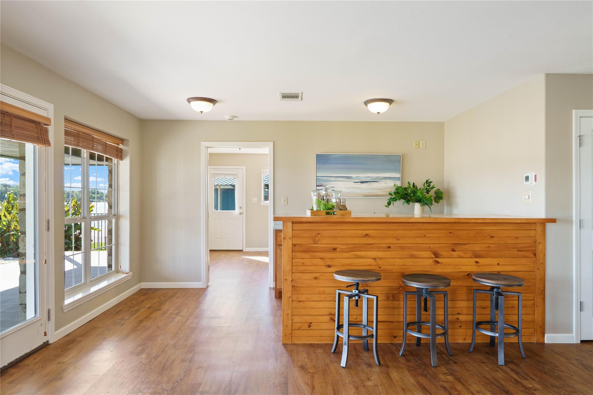 130 Circle Pt, Kingsland, TX 78639