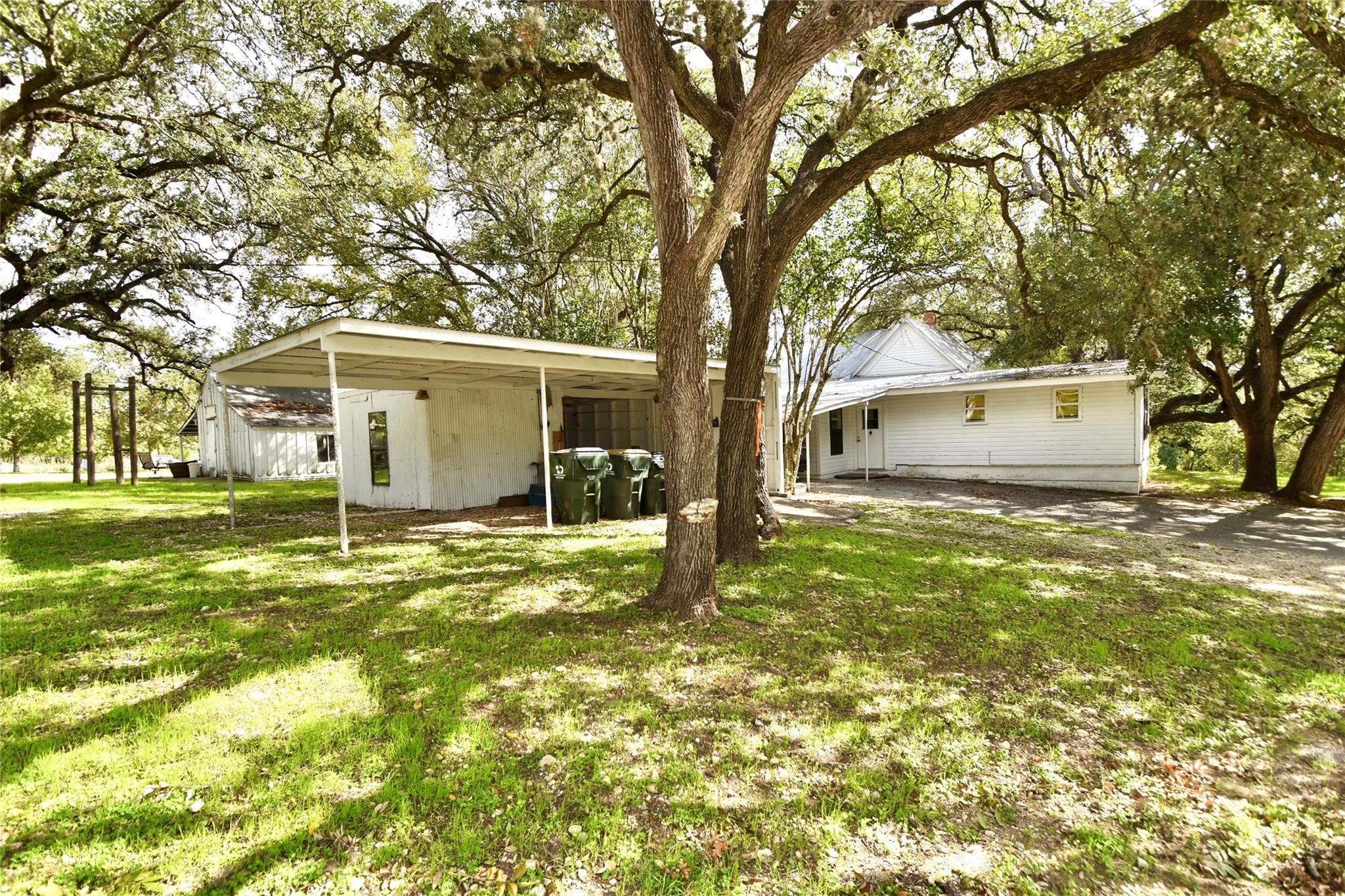1620 Hofheinz St, San Marcos, TX 78666
