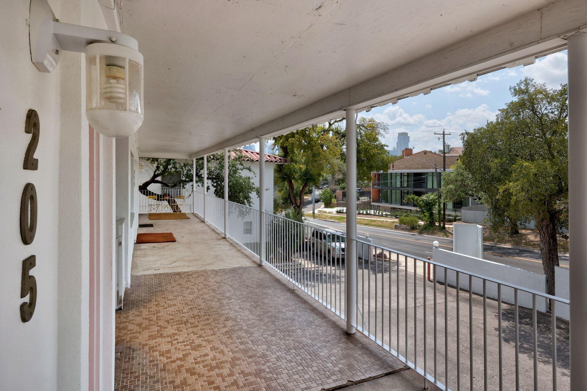 1200 Enfield Rd # 205, Austin, TX 78703